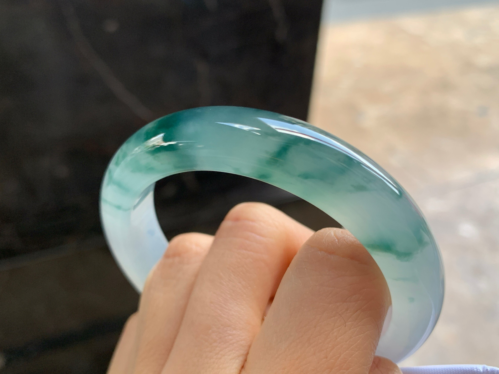 53.5-12-8.3

蓝花手镯^_^飘花灵韵 冰透