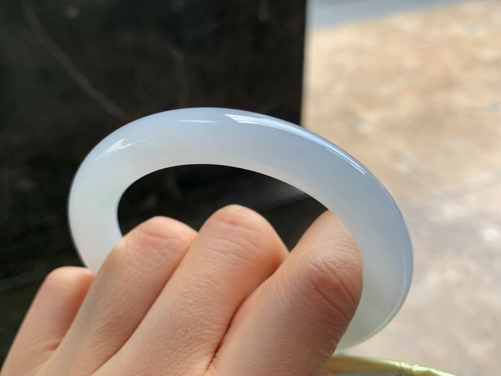 53-9.5
圆条手镯^_^玉质温润