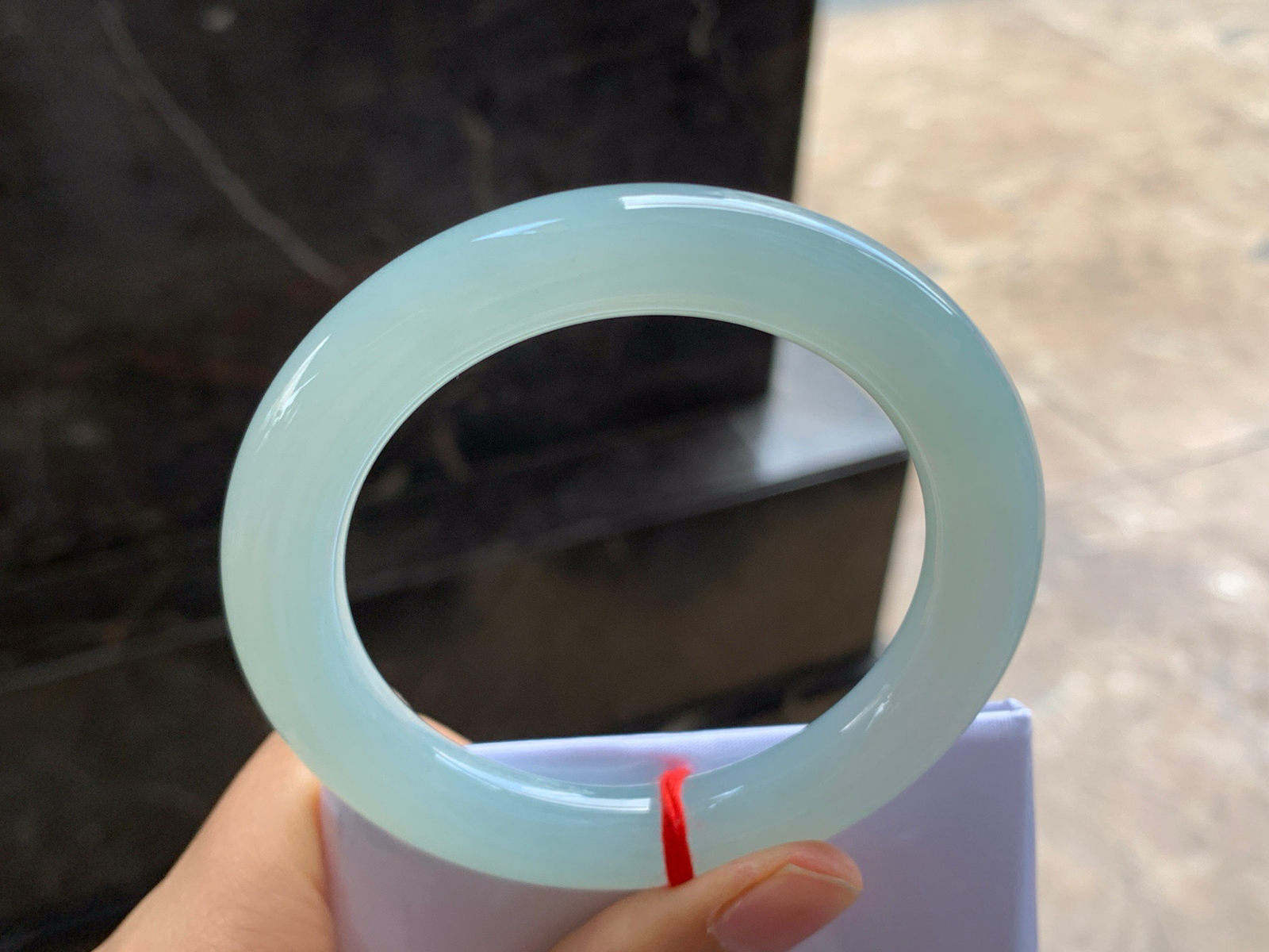 55-10.3

蓝底圆条手镯^_^细腻