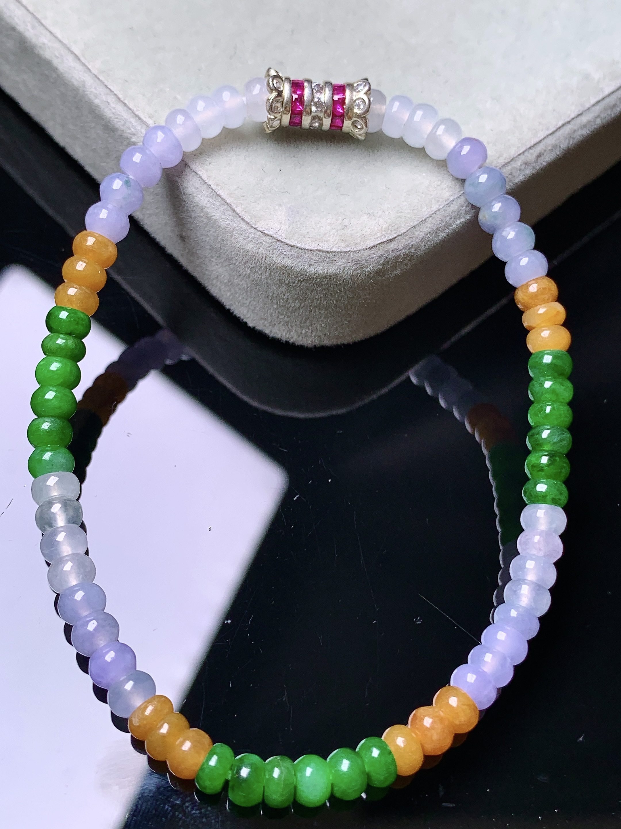 冰黄绿算盘珠手链 玉质细腻 色泽艳丽清新 水润亮眼 整体尺寸4*3w1