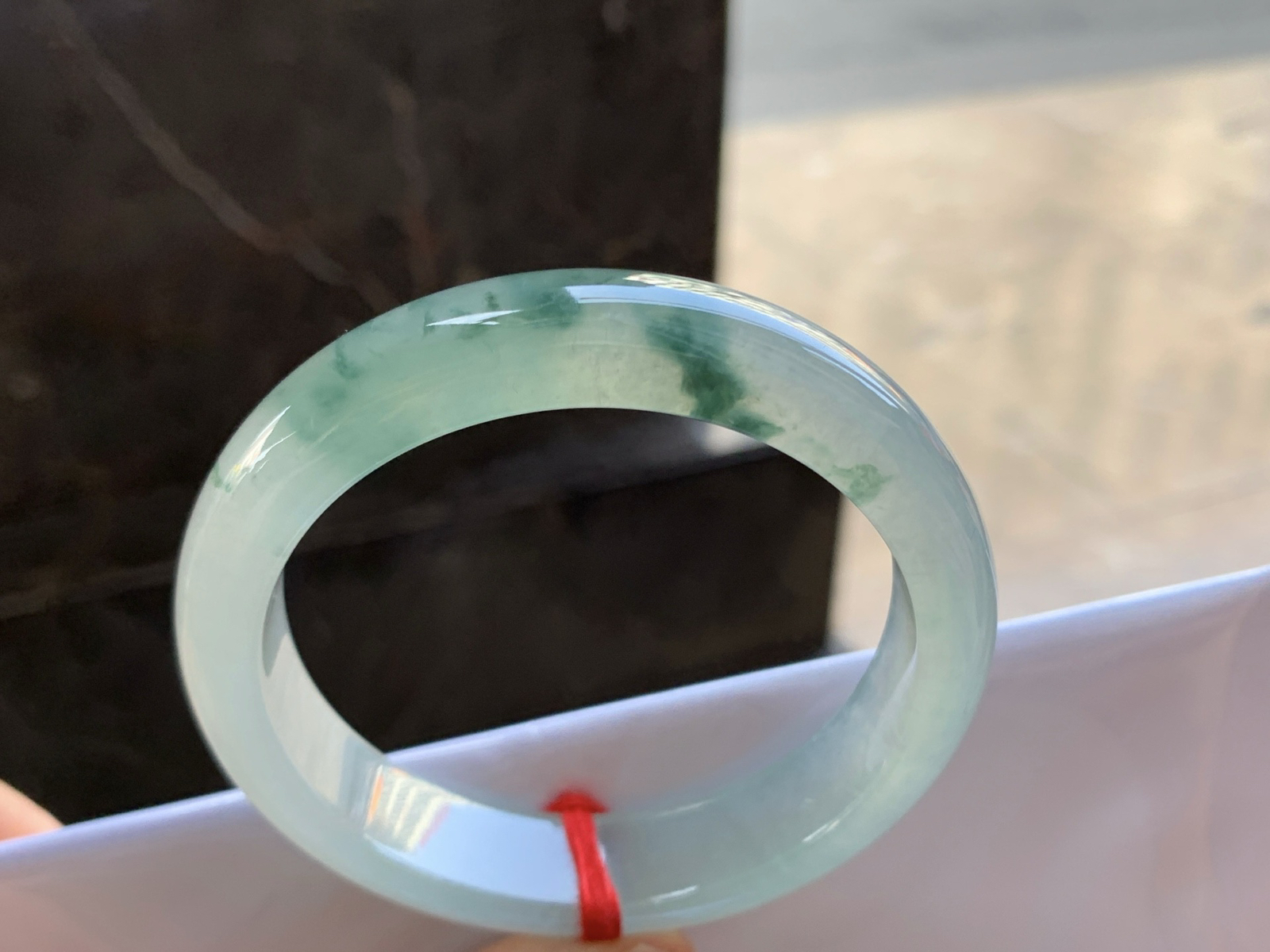 56-13.4-8.2

冰种蓝花手镯^_^冰透 飘花灵韵