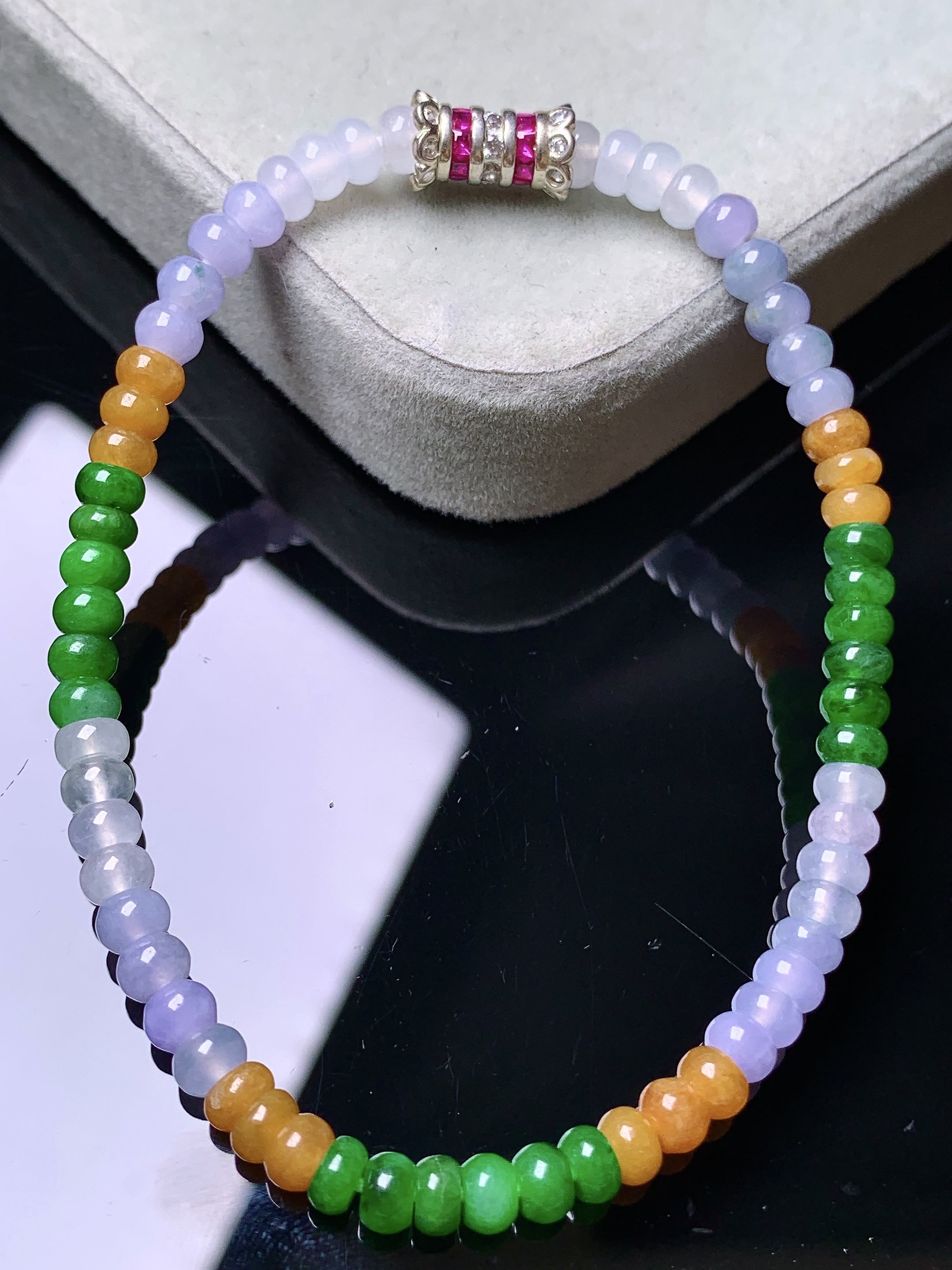 冰黄绿算盘珠手链 玉质细腻 色泽艳丽清新 水润亮眼 整体尺寸4*3w1