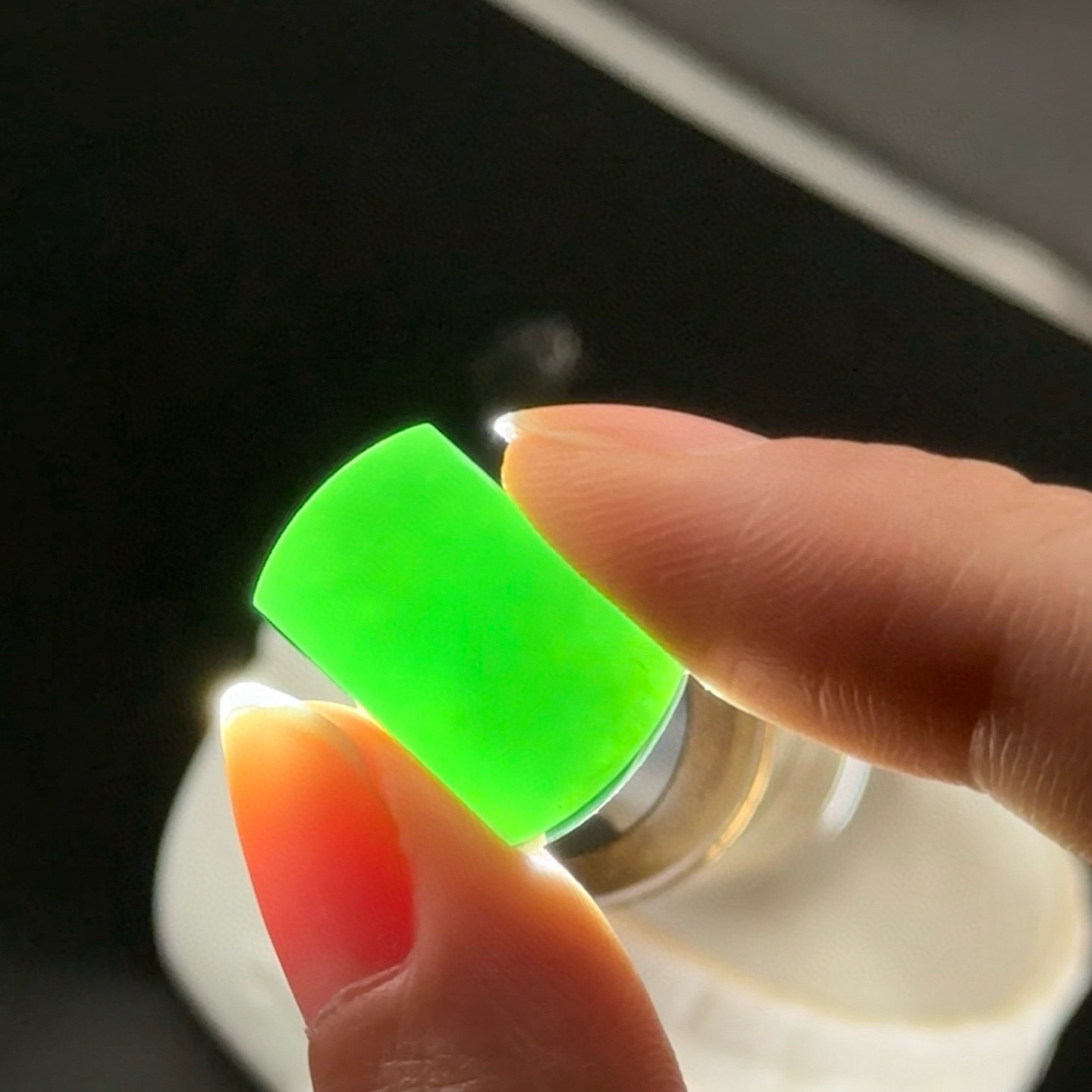 精品墨翠马鞍裸石戒面 种好色正 打灯通透 黑度极好 尺寸18.6