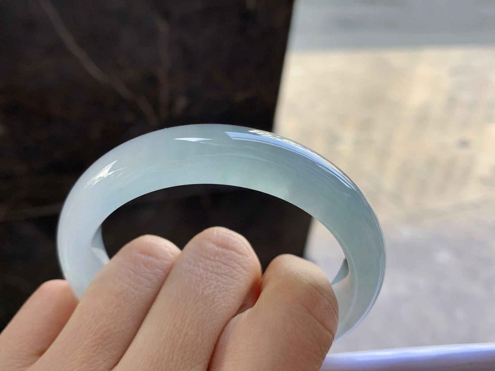 55-13-8.6

蓝水手镯^_^种水冰透