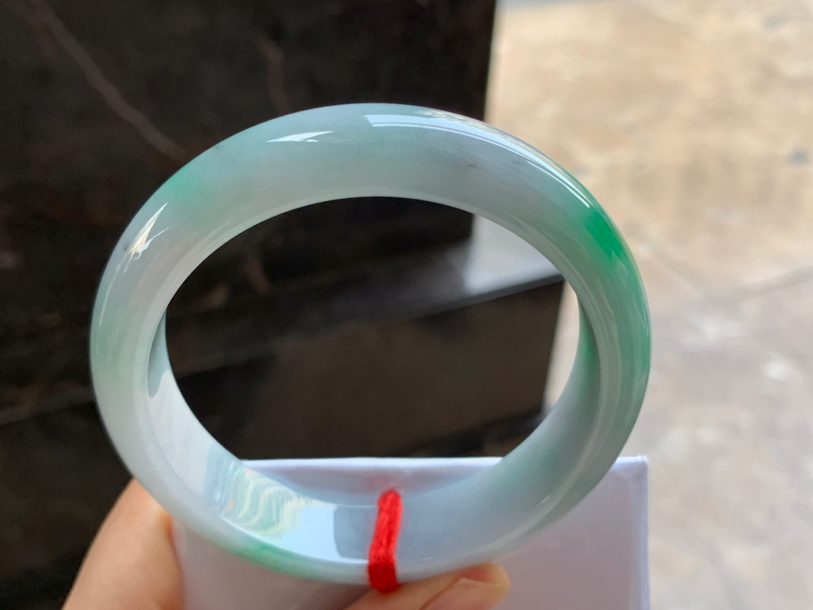 59-14.7-8.4

带色手镯^_^颜色鲜艳