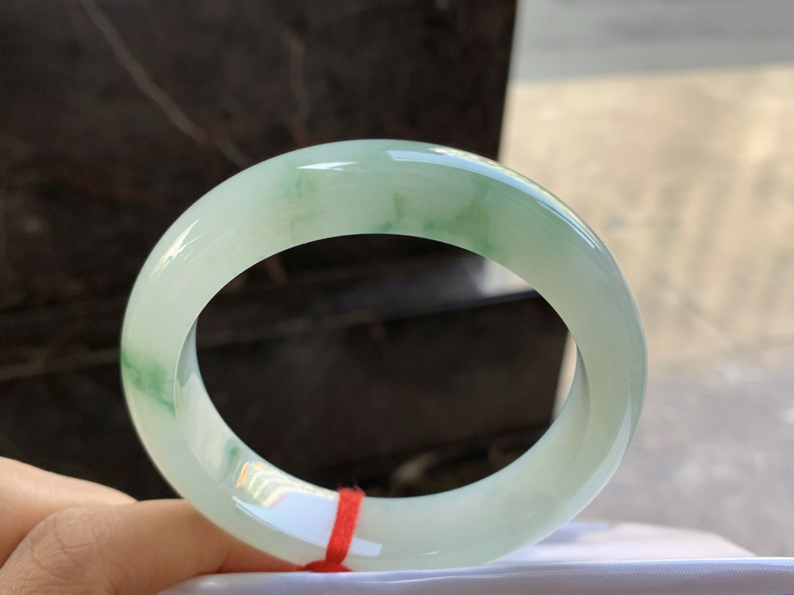 57-13.7-9.4

绿花手镯^_^细腻