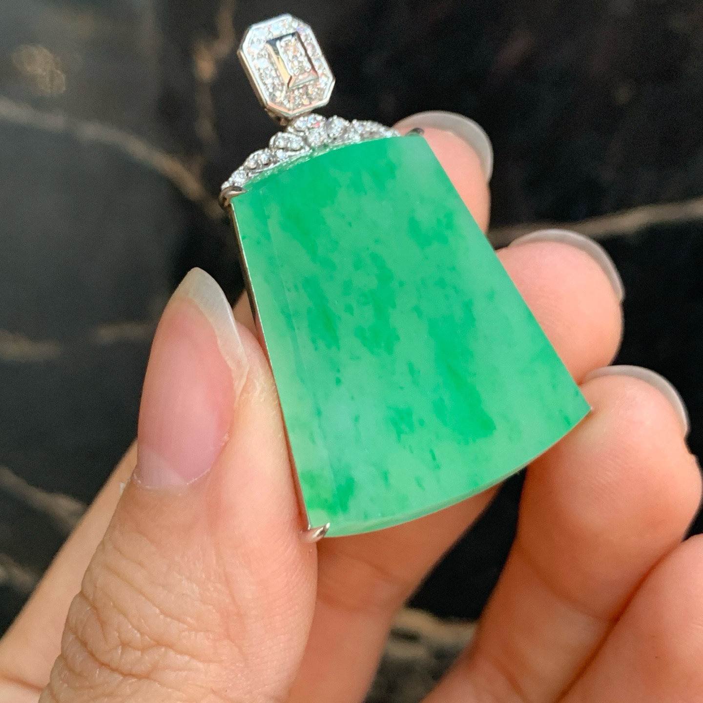 冰糯种带色无事牌吊坠 尺寸39-26-7毫米