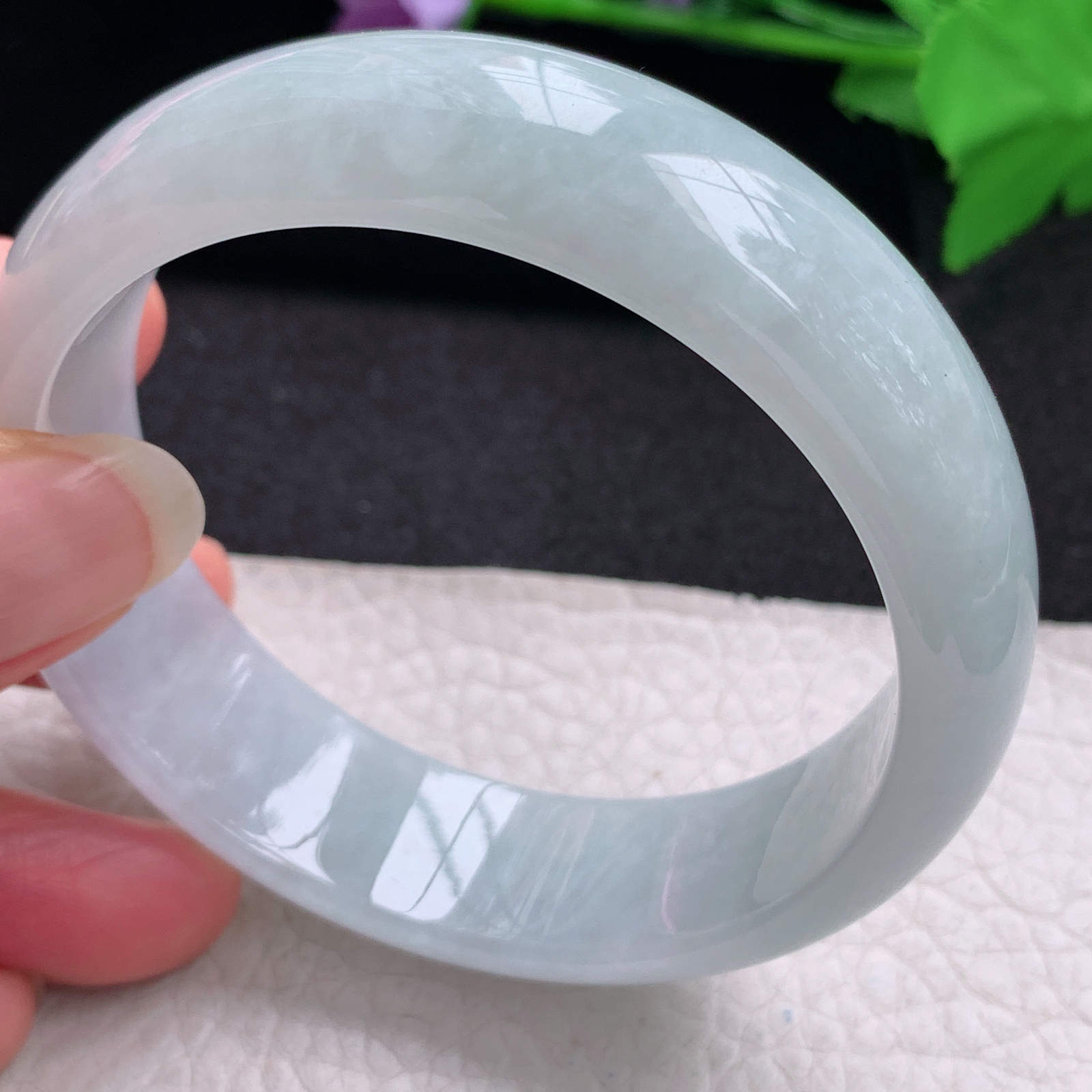 hh纯美款59*17.5*7.6轮胎镯 缅甸翡翠a货玉手镯精美浅绿正圈玉手环