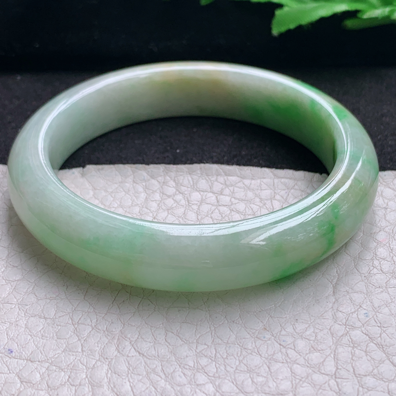 xx实拍54.5*12*8平安镯 天然缅甸翡翠A货手镯细润黄加绿正圈玉手环