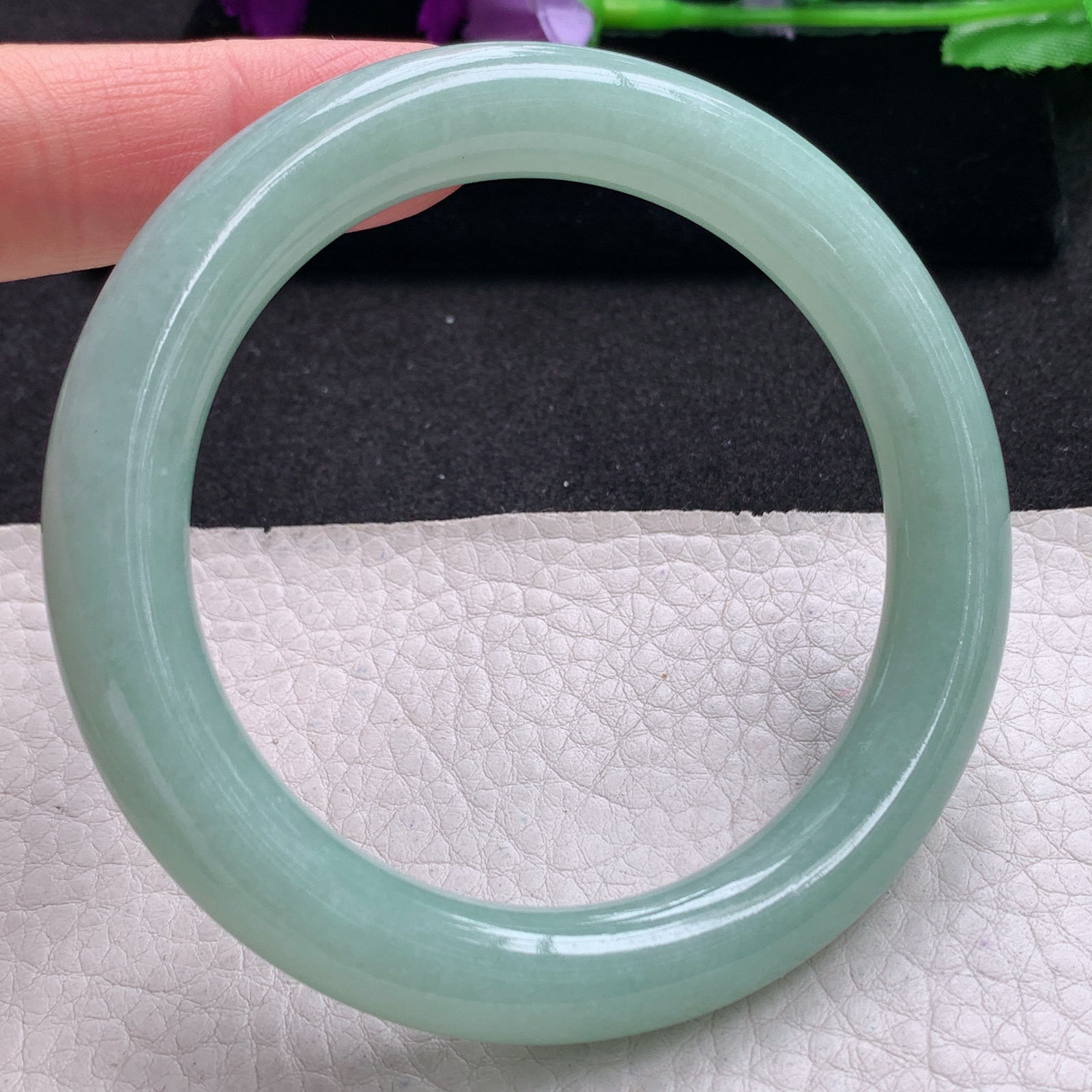 nr甜美款58*10.6美人镯 天然缅甸翡翠A货手镯晴绿圆条清秀玉手环