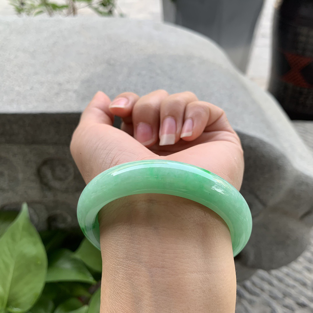 圈口 55-12.4-8.7【满飘绿正圈手镯】正圈55 56可戴