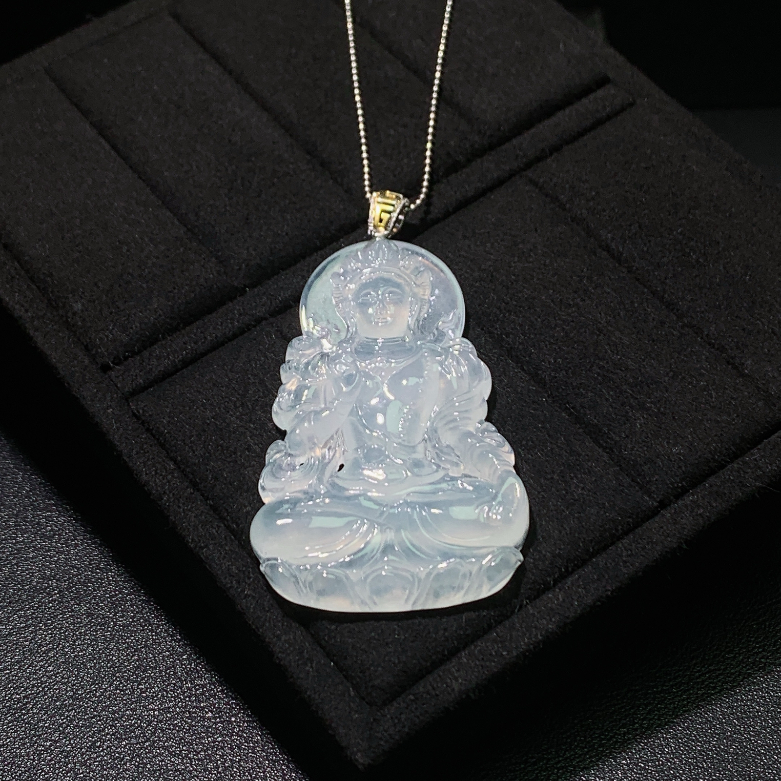 冰种度母吊坠 尺寸71.4-37.8-5.6毫米