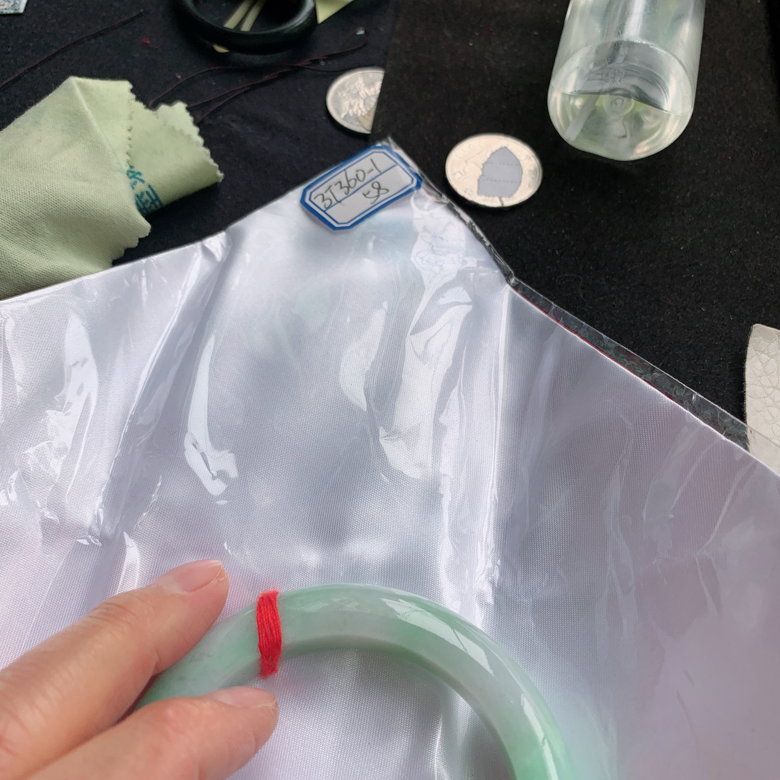 z实拍58*12.5*10.3平安镯 天然缅甸翡翠A货手镯飘绿厚装正圈玉手环