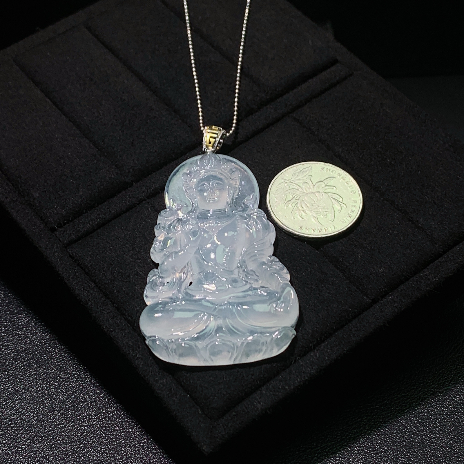 冰种度母吊坠 尺寸71.4-37.8-5.6毫米