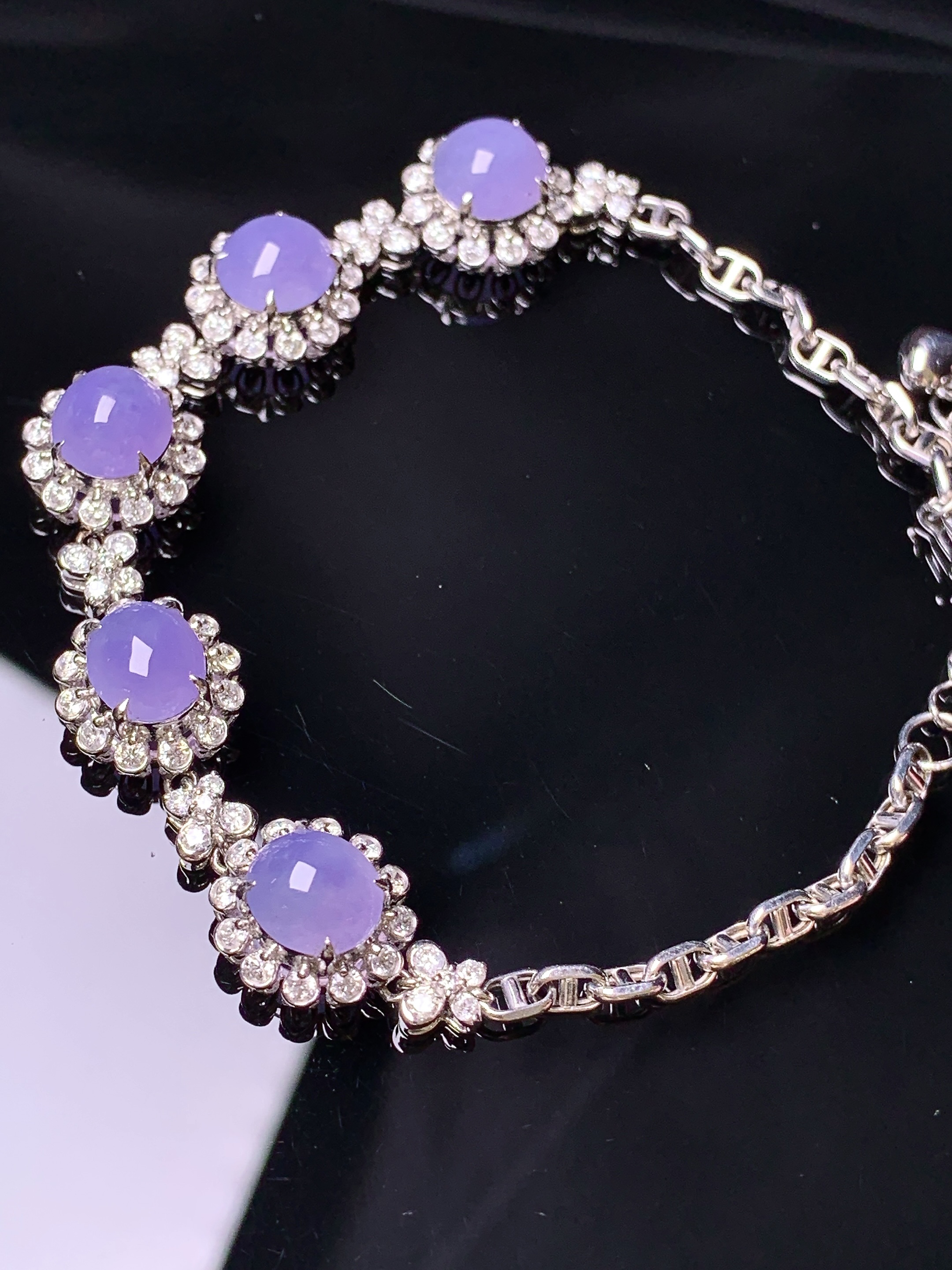 18k金钻镶嵌紫罗兰蛋面手链 玉质细腻 色泽艳丽清新 水润亮眼 整体尺寸180*10.5*8.3L3