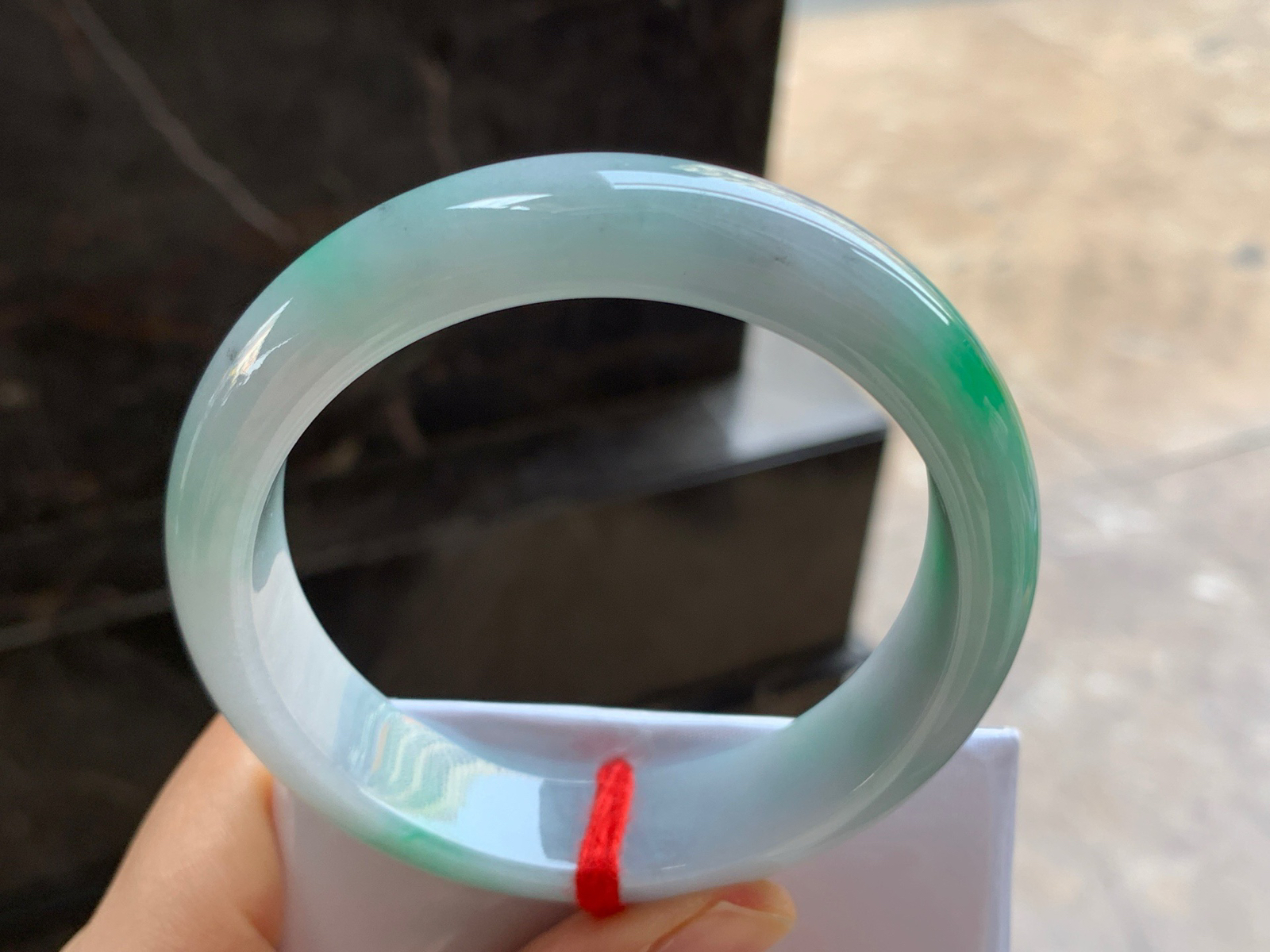 59-14.7-8.4

带色手镯^_^颜色鲜艳