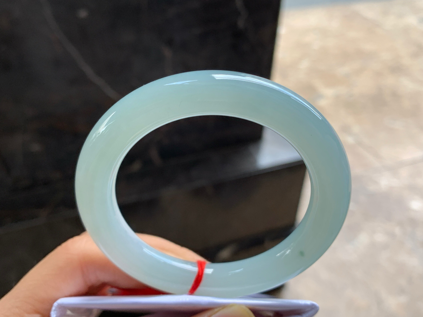 55-10.3

蓝底圆条手镯^_^细腻