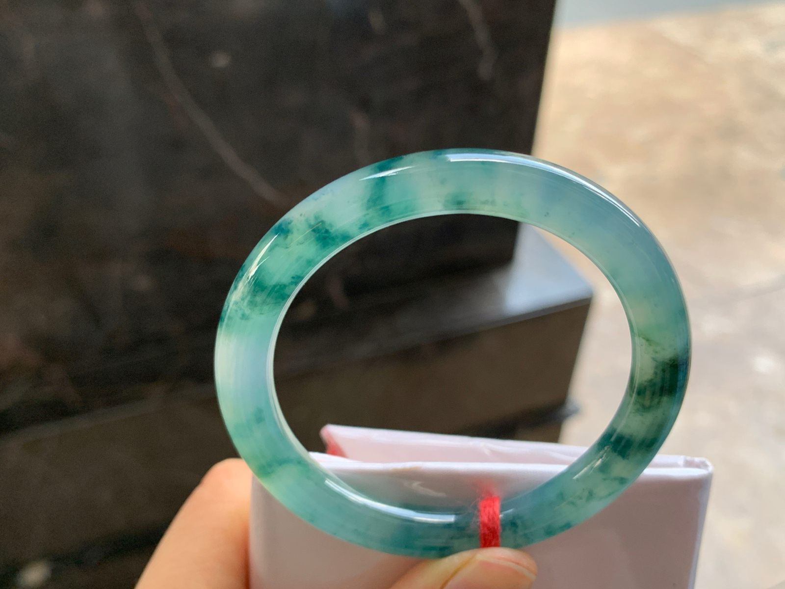 50.5-7.9

蓝花细条^_^鲜艳