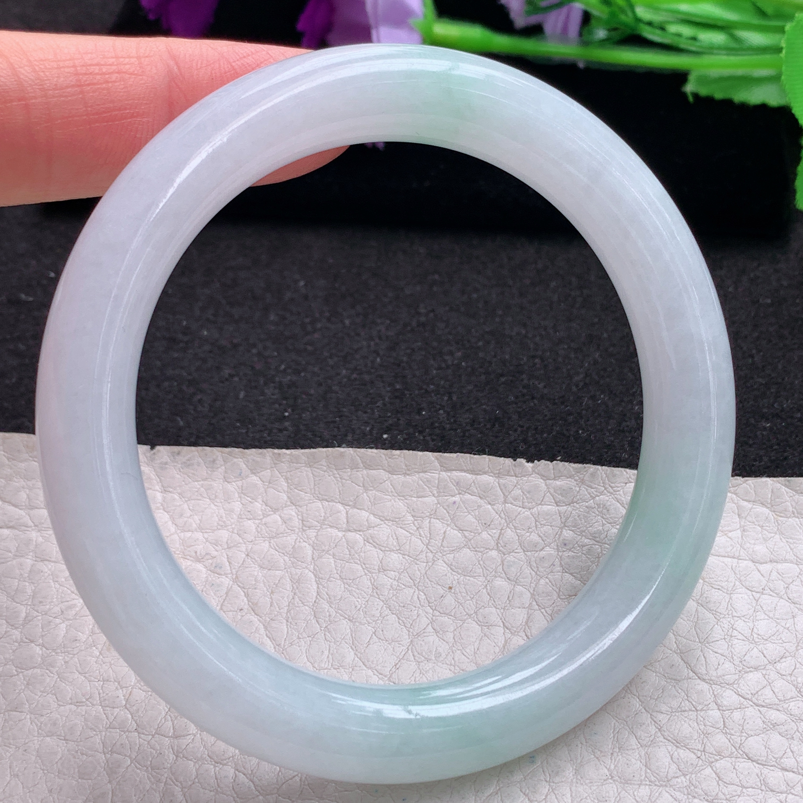 nr清爽款58.5*10.2美人镯 天然缅甸翡翠A货手镯飘绿圆条玉手环