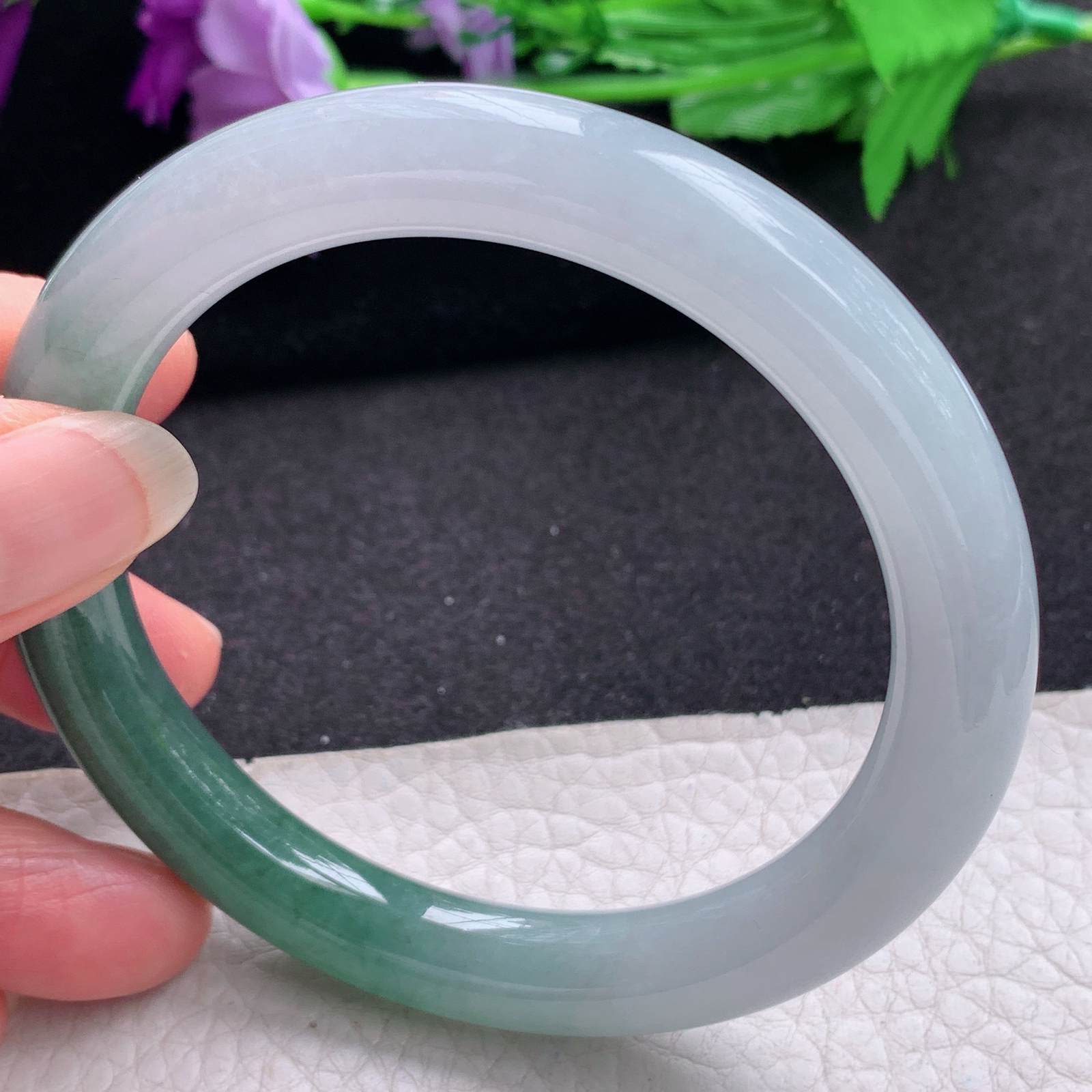 xc大圈口60*9.9招财美人镯 天然缅甸翡翠A货手镯双彩圆条玉手环