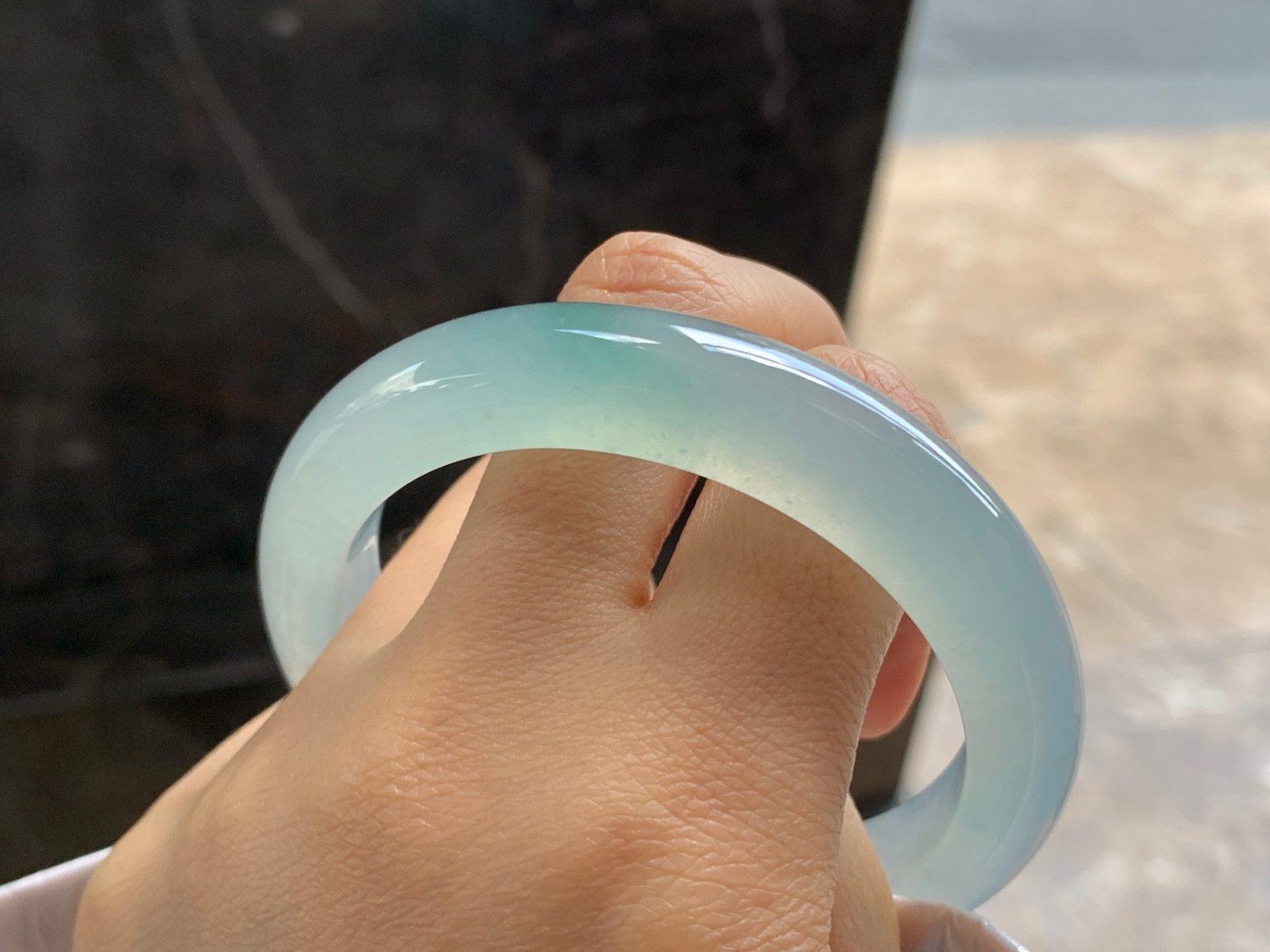 56-11.8-9

冰种晴底手镯^_^透亮