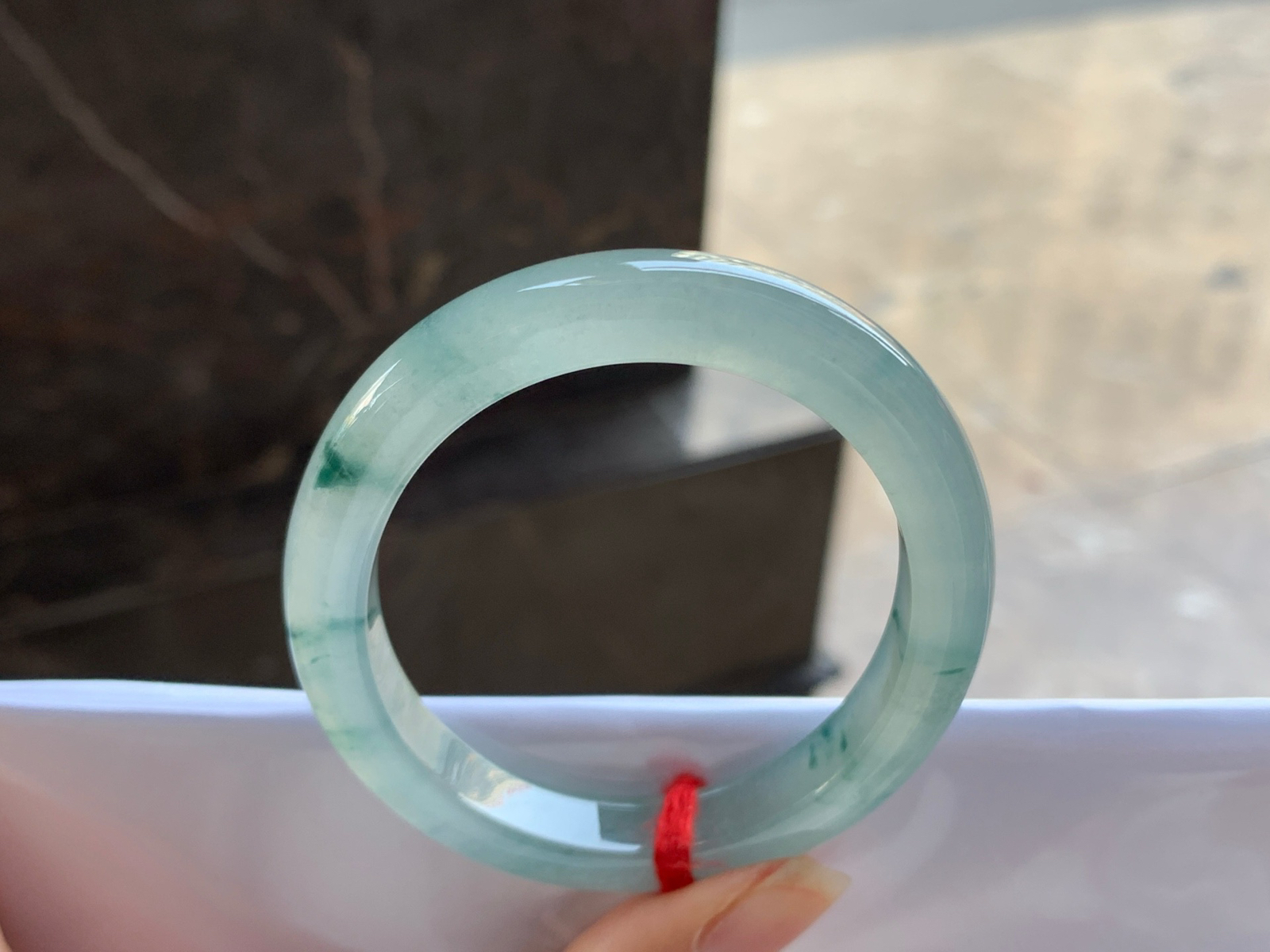 54.3-9.3-8.5

蓝花贵妃手镯^_^清新 飘花灵韵 正圈52可以带