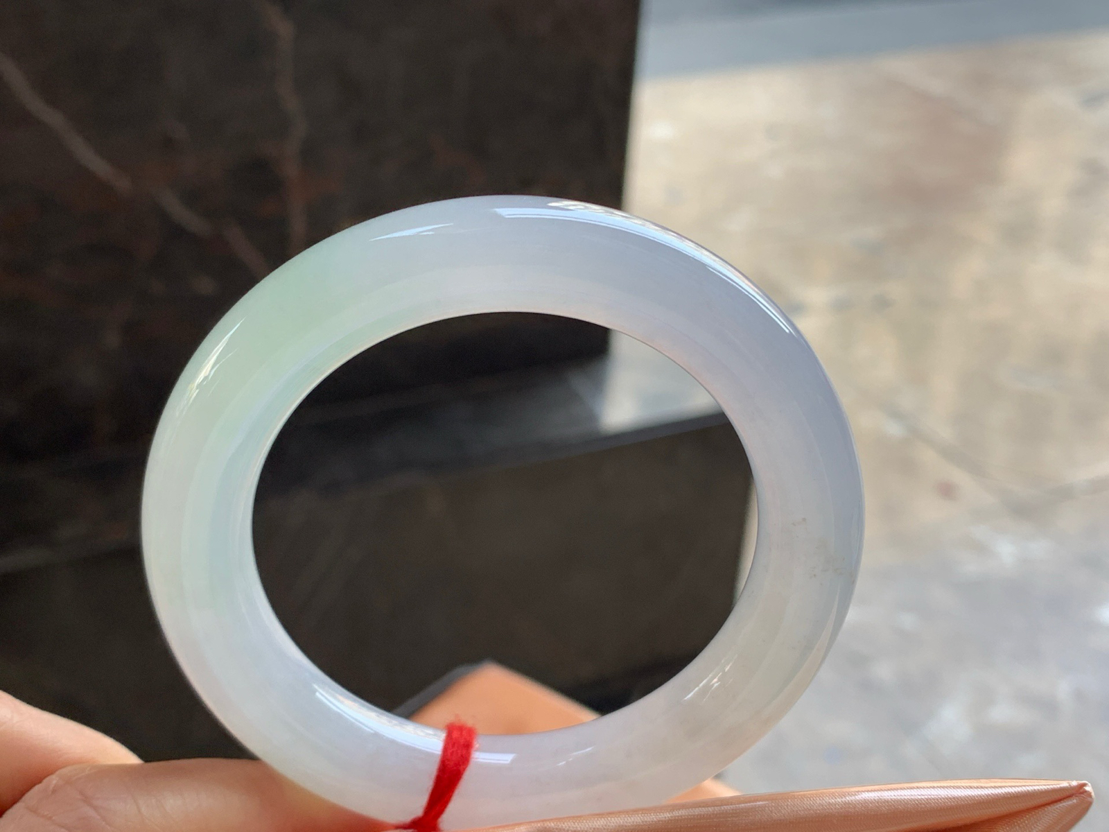 58-12.4

冰晴圆条手镯^_^清新 水润