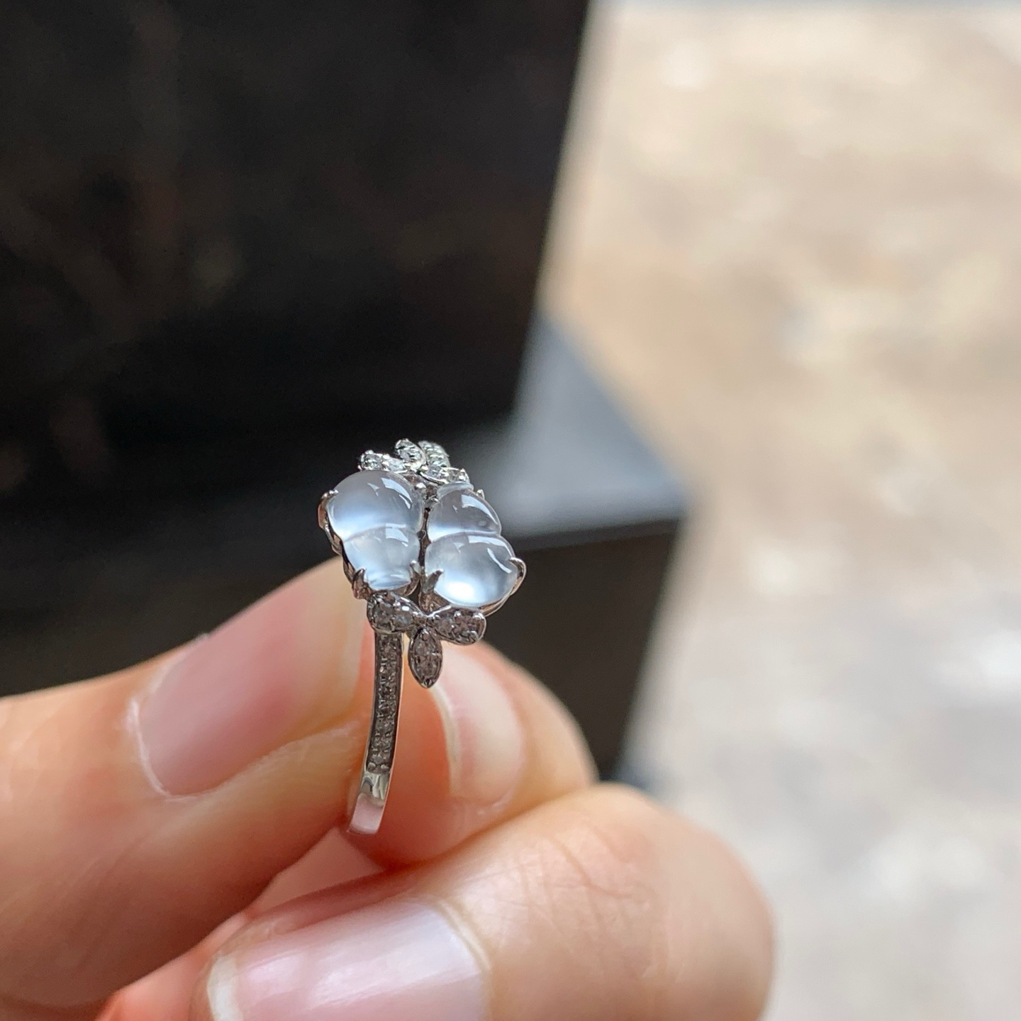 金钻镶嵌冰葫芦戒指^_^