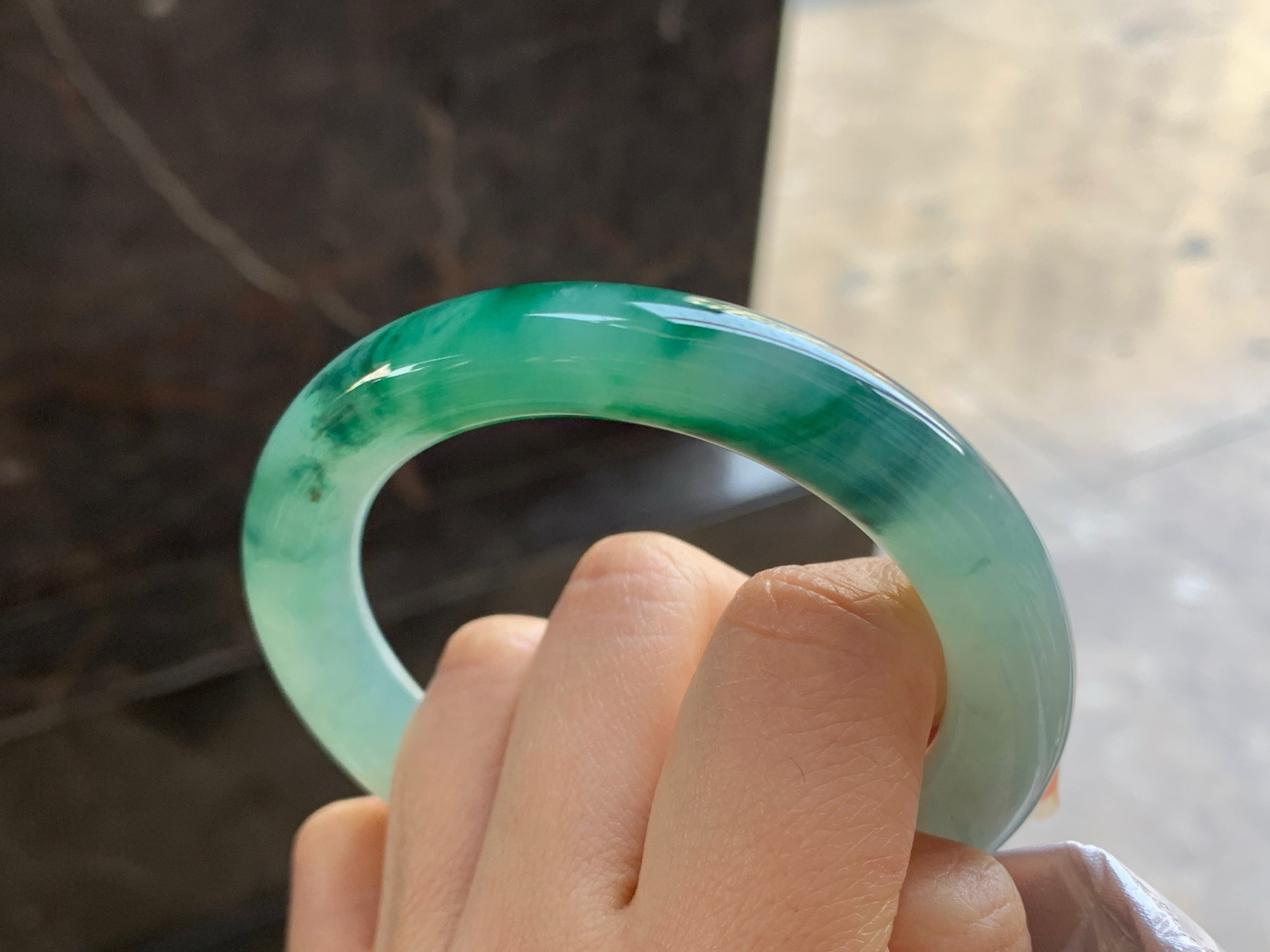 53.5-10

浓绿色原图手镯^_^鲜艳 浓郁