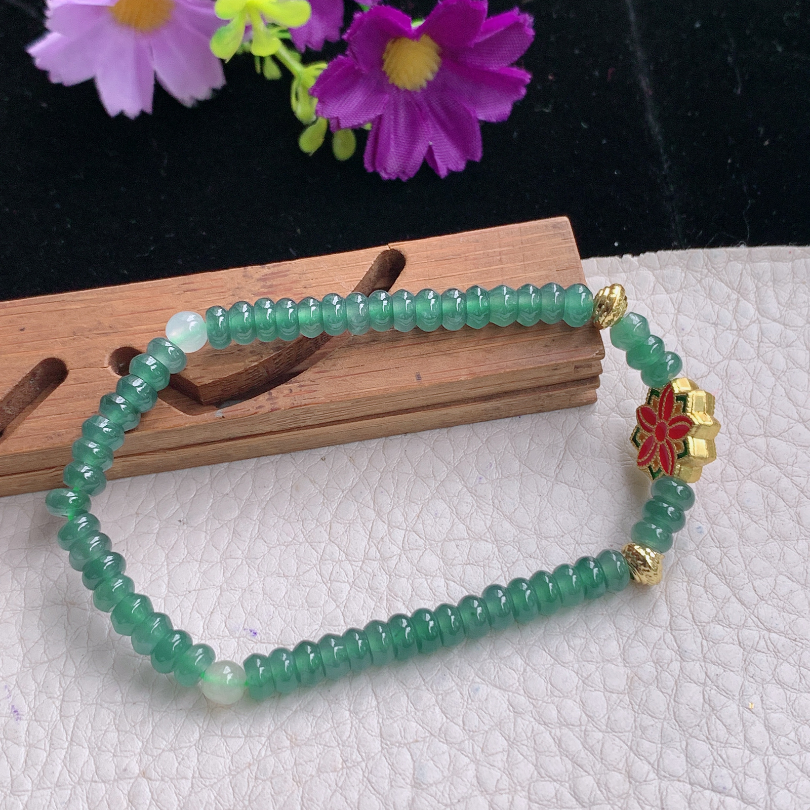 zz3实拍5.5mm 天然翡翠圆润冰透蓝水算盘珠手串 精美小巧款手链 配饰为装饰件