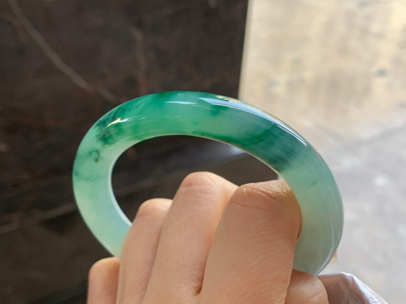 53.5-10

浓绿色原图手镯^_^鲜艳 浓郁