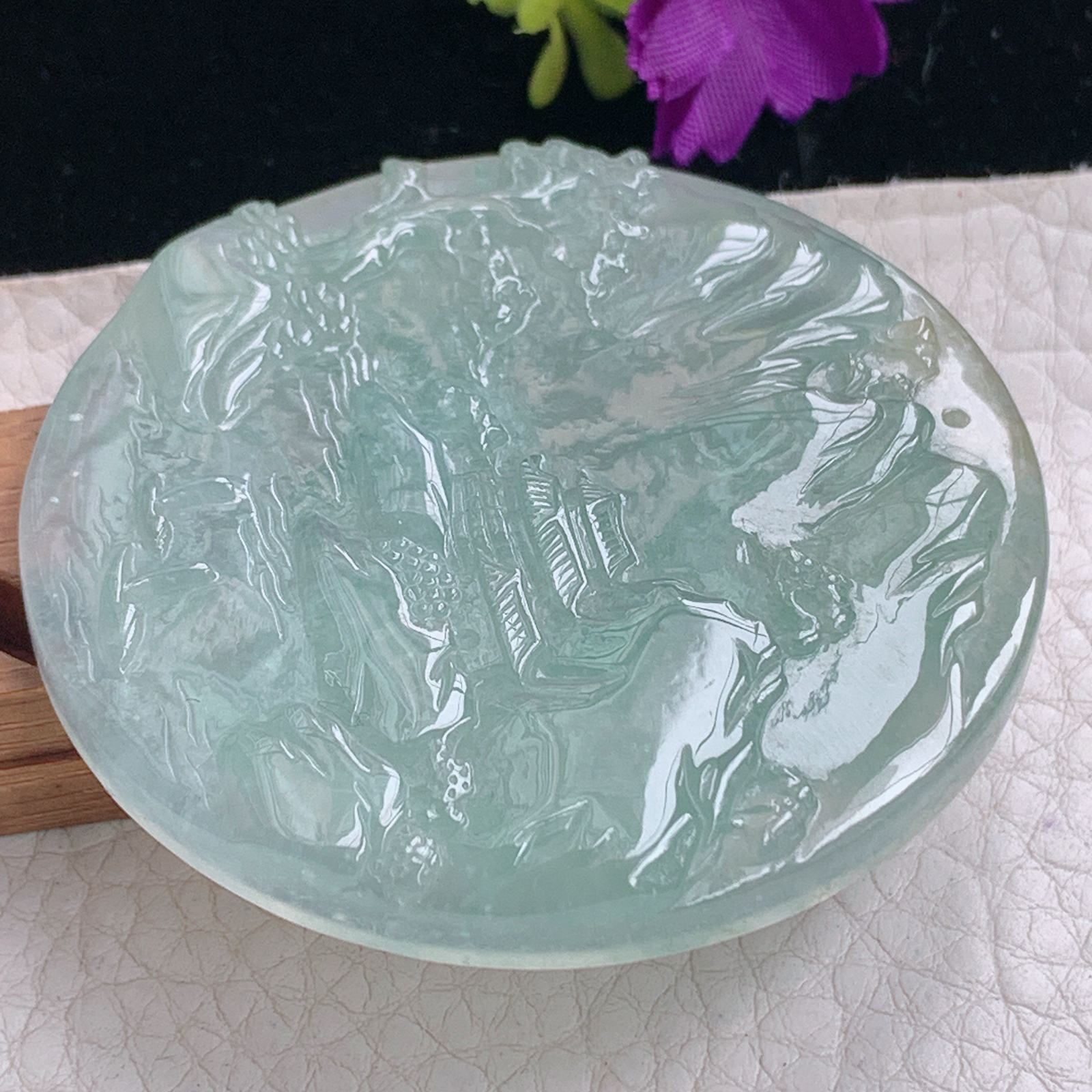 zz3实拍56*7.5缅甸翡翠精冰透晴水圆山水牌吊坠 高山流水意境渊源流长挂件