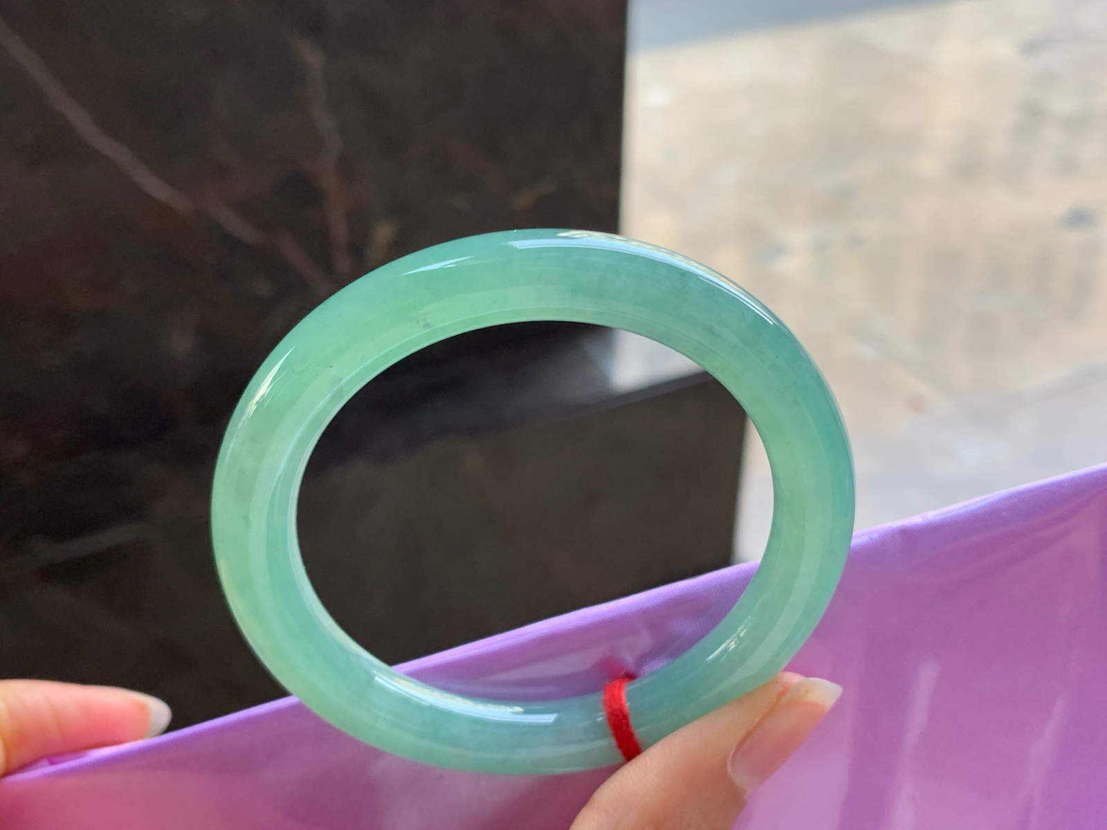 53-8.9

晴底圆条手镯^_^清新 细腻