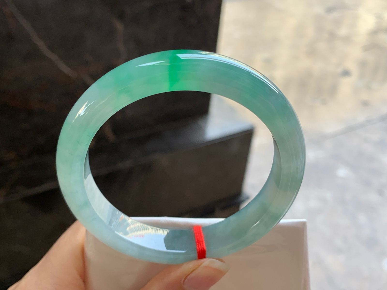 58-12.6-9.2

飘绿手镯^_^色阳