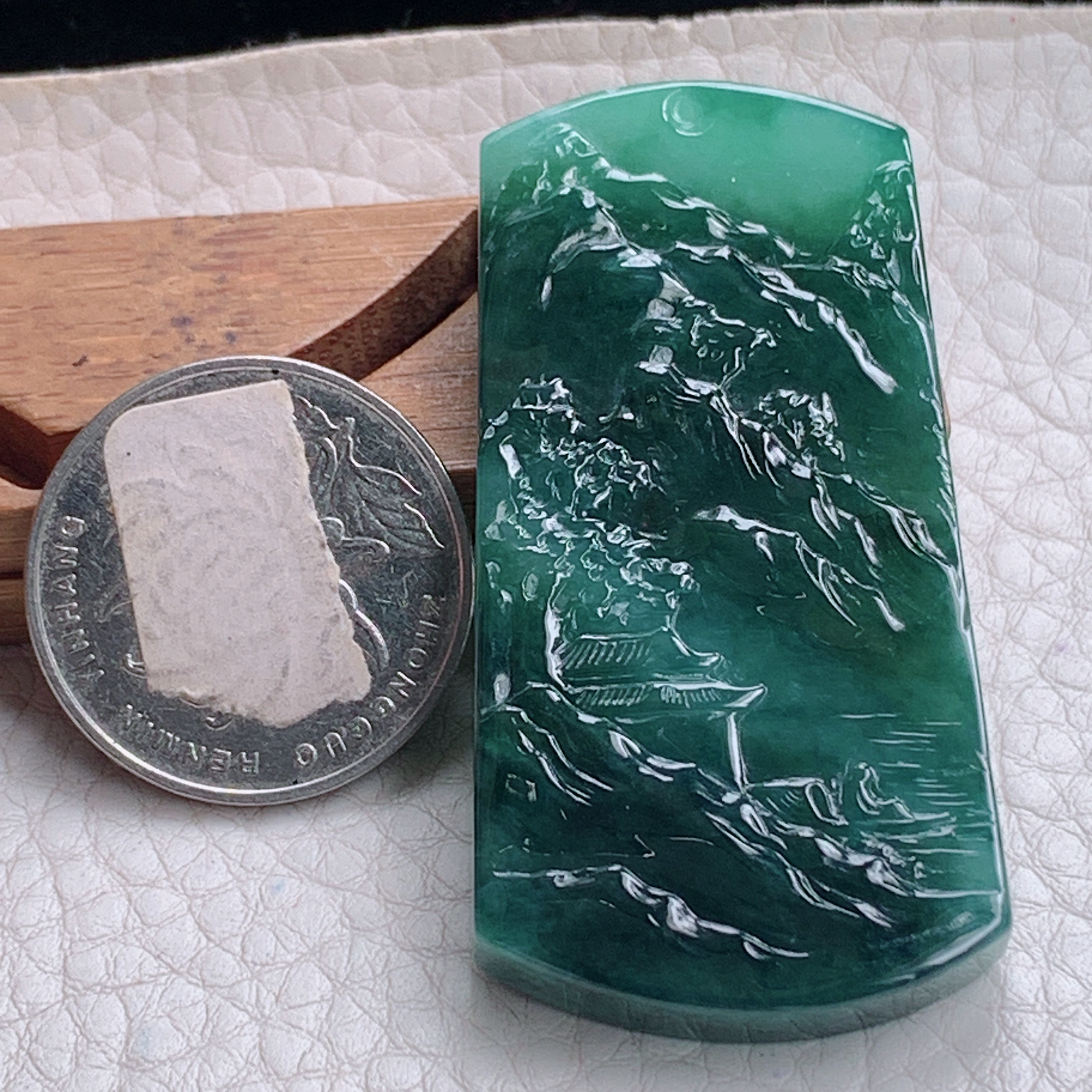 zz3实拍55*28.2*6.5缅甸翡翠蓝水精雕山水牌项坠崇山峻岭垂钓吊坠