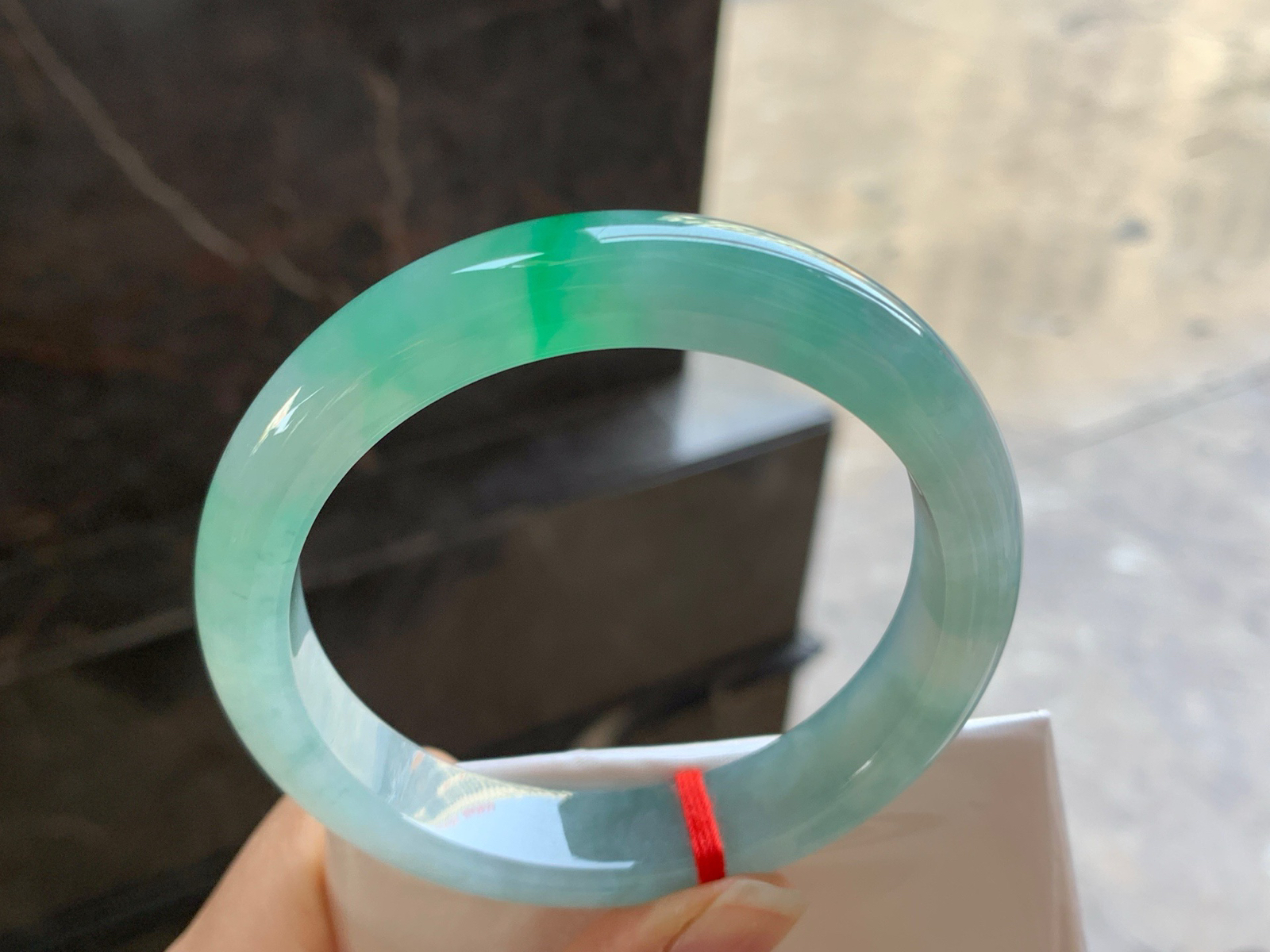 58-12.6-9.2

飘绿手镯^_^色阳