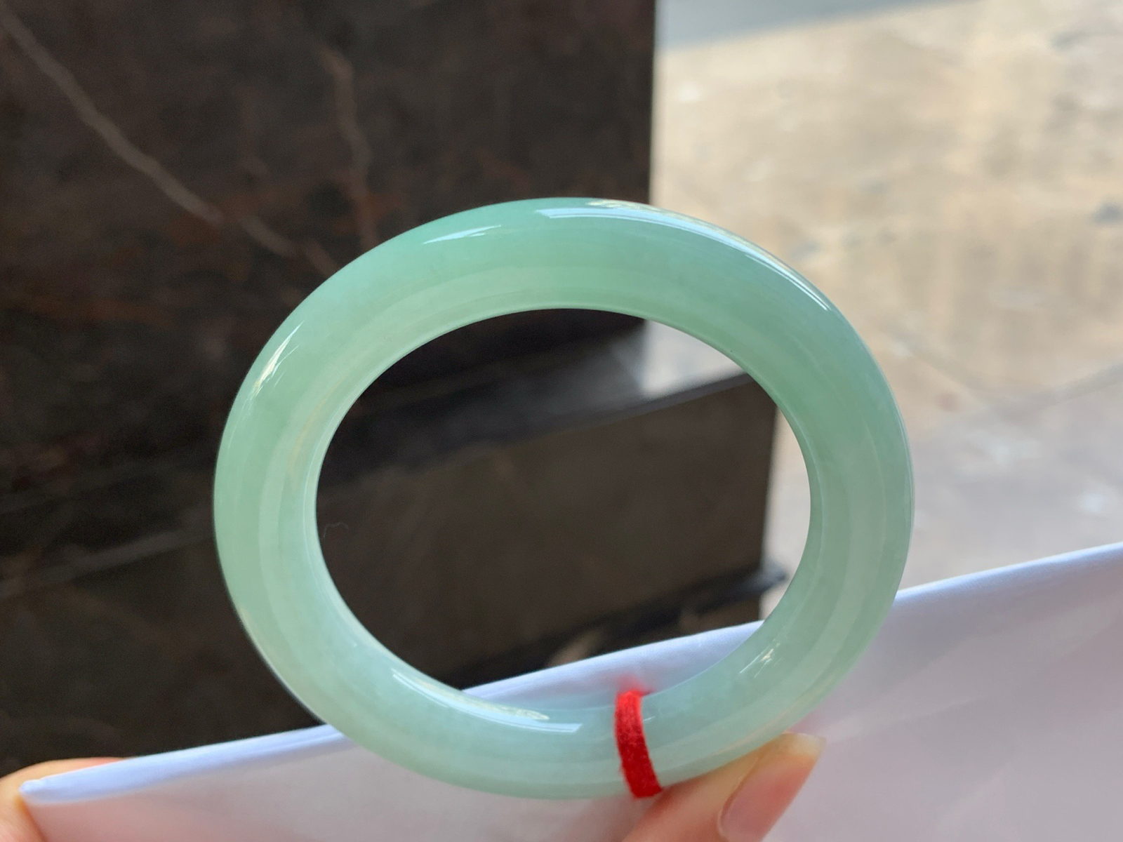 55-10.3

阳绿色圆条手镯^_^色阳