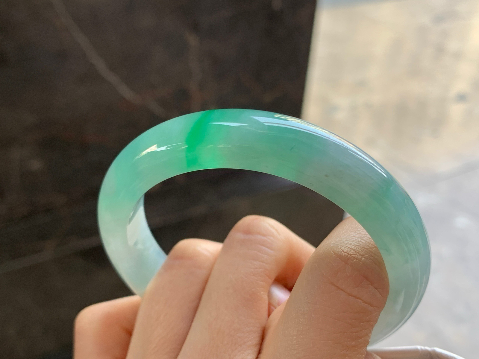 58-12.6-9.2

飘绿手镯^_^色阳