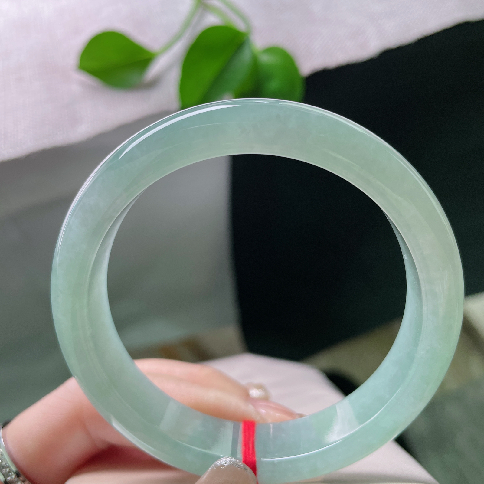 57.5/12.7/9.4绿底正圈，冰润细腻，清新甜美，优雅永不过时，温婉，完美