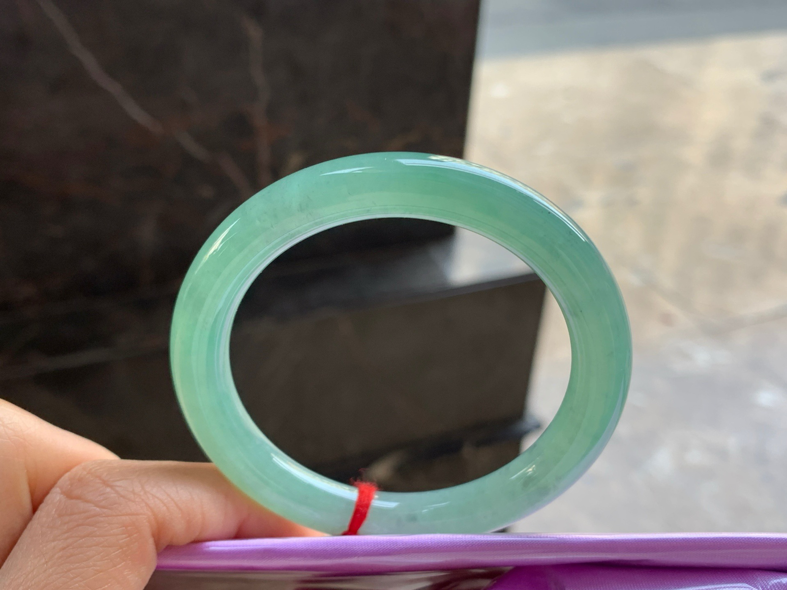 53-8.9

晴底圆条手镯^_^清新 细腻