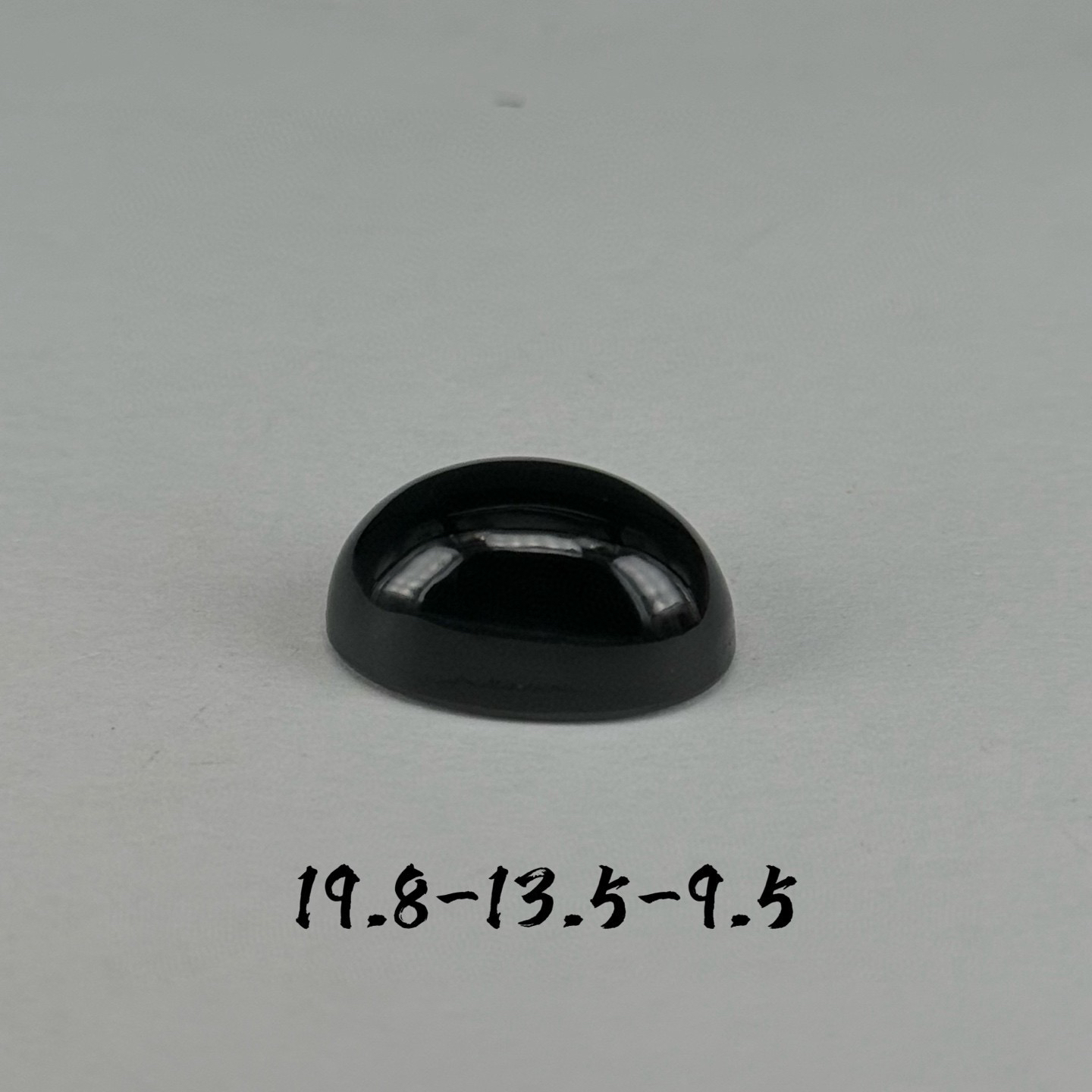 精品墨翠蛋面 种好色正 黑度足 打灯通透 油性十足尺寸19.8