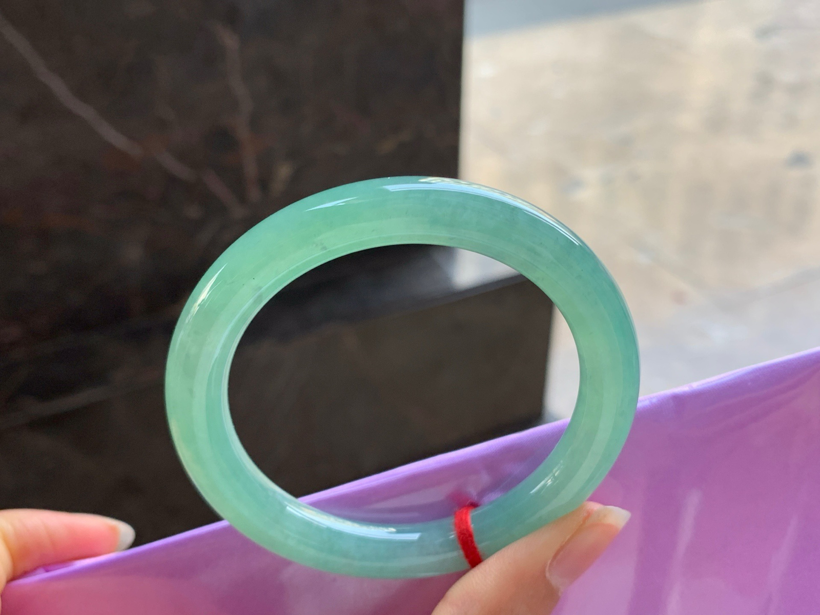 53-8.9

晴底圆条手镯^_^清新 细腻