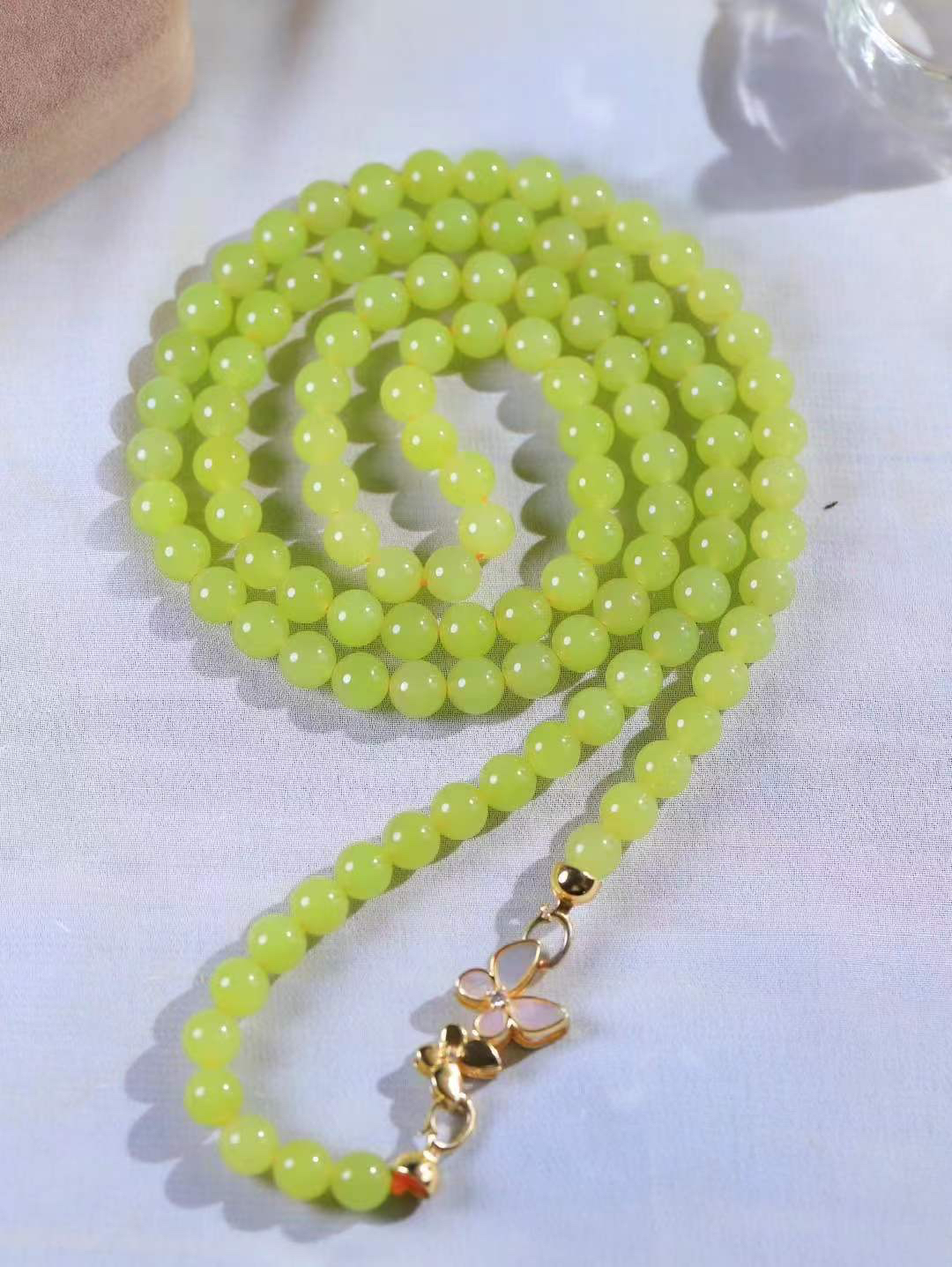 【珠圆玉润.项链】

精品和田玉黄口珠圆玉润项链 玉质细腻油润 饱满光滑 质朴无华，悠远简单，人心