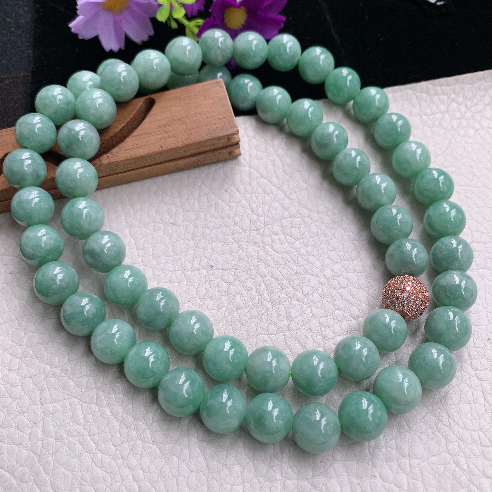 zz3实拍11.5mm共58颗缅甸翡翠淡绿大圆珠项链 佛珠毛衣链