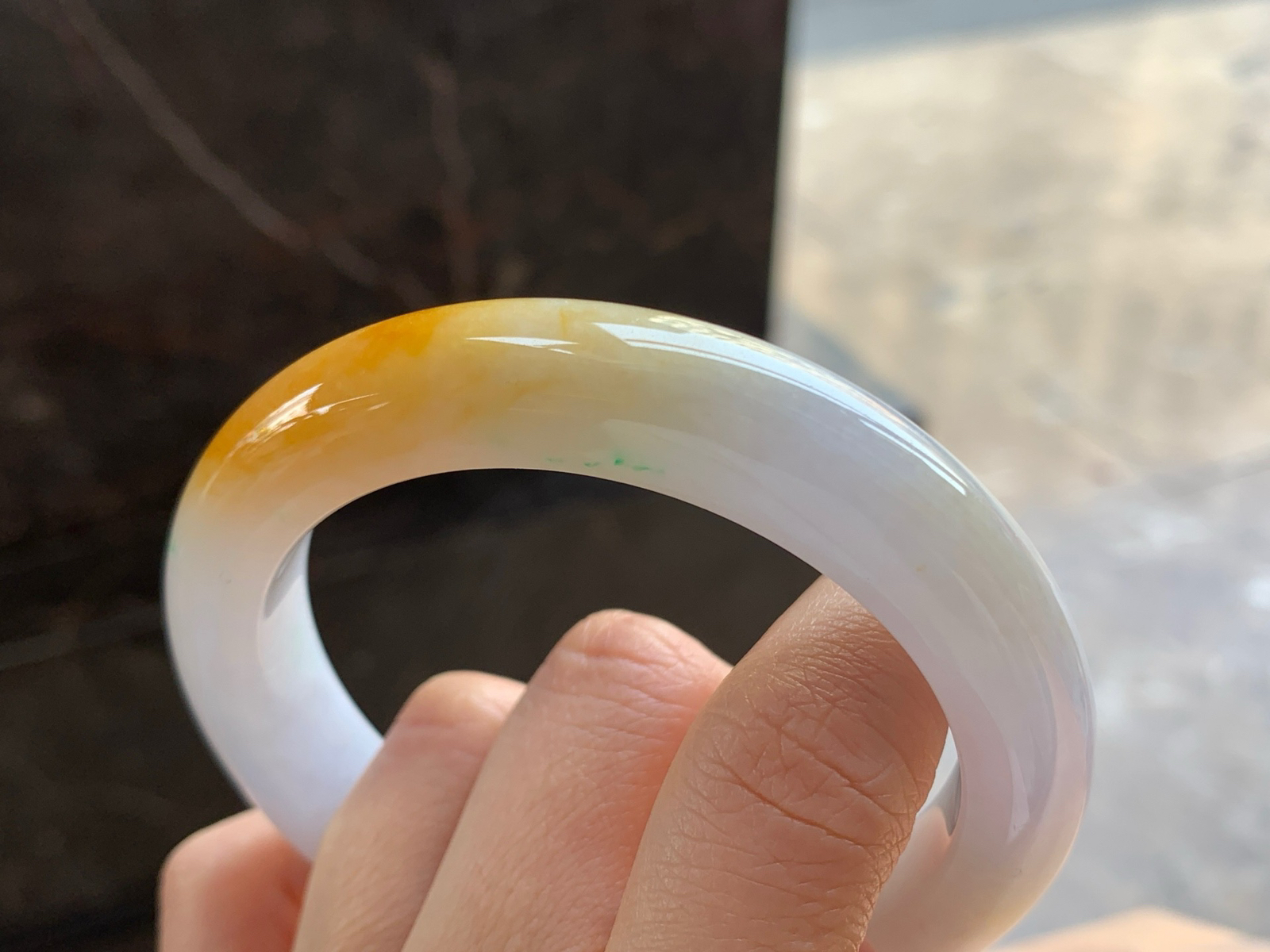 59-13-9

黄翡手镯^_^玉质温润 鲜艳