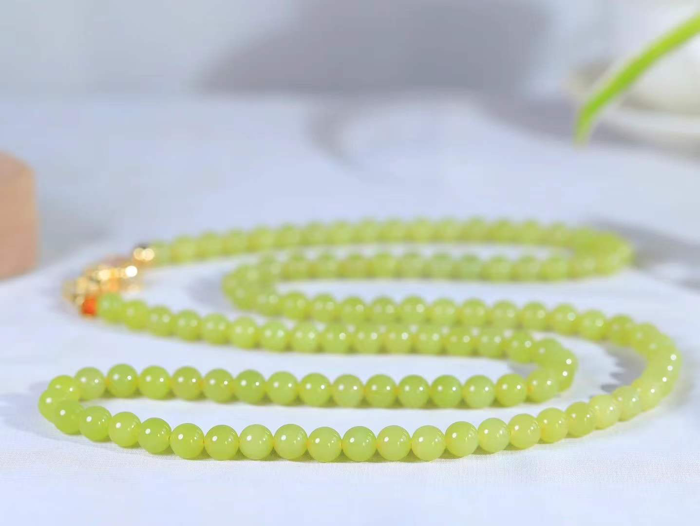 【珠圆玉润.项链】

精品和田玉黄口珠圆玉润项链 玉质细腻油润 饱满光滑 质朴无华，悠远简单，人心