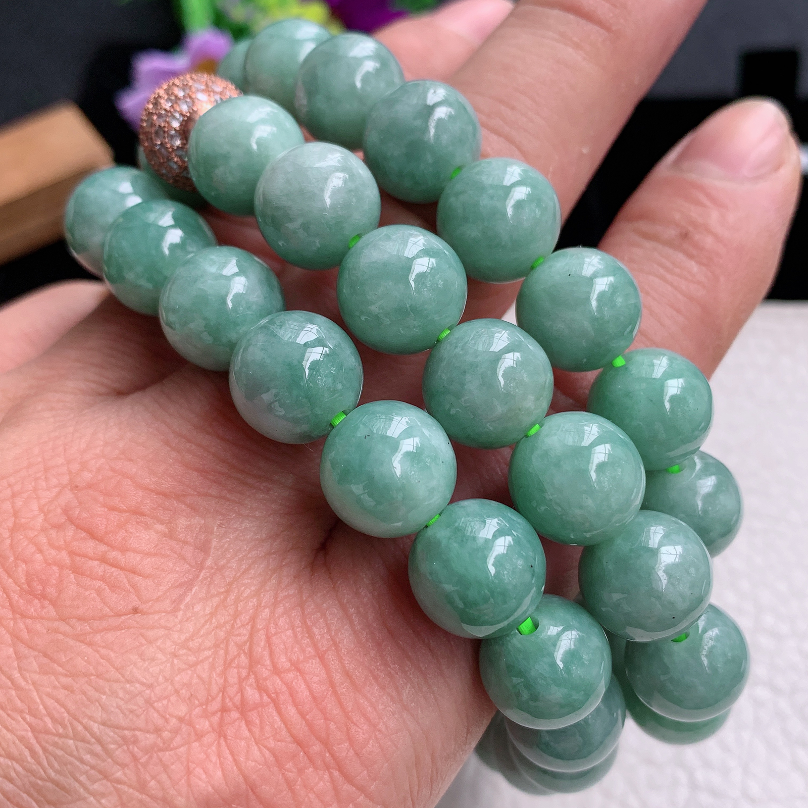 zz3实拍11.5mm共58颗缅甸翡翠淡绿大圆珠项链 佛珠毛衣链