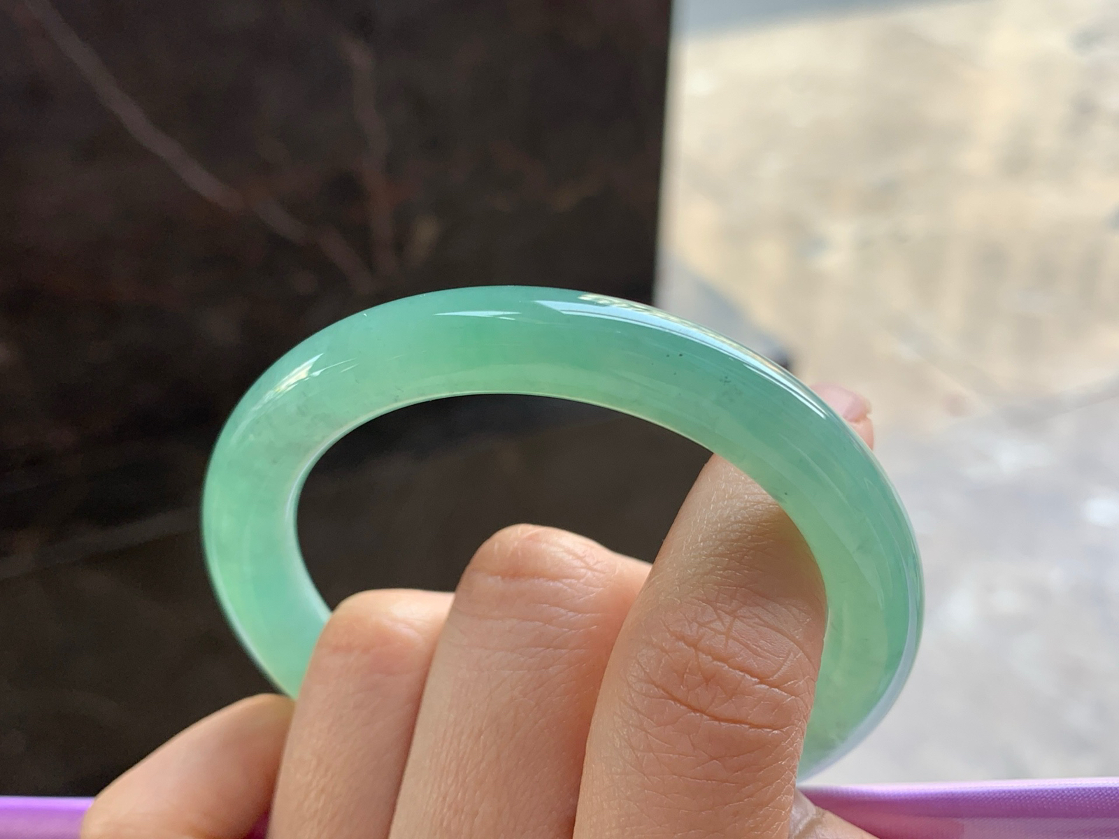 53-8.9

晴底圆条手镯^_^清新 细腻