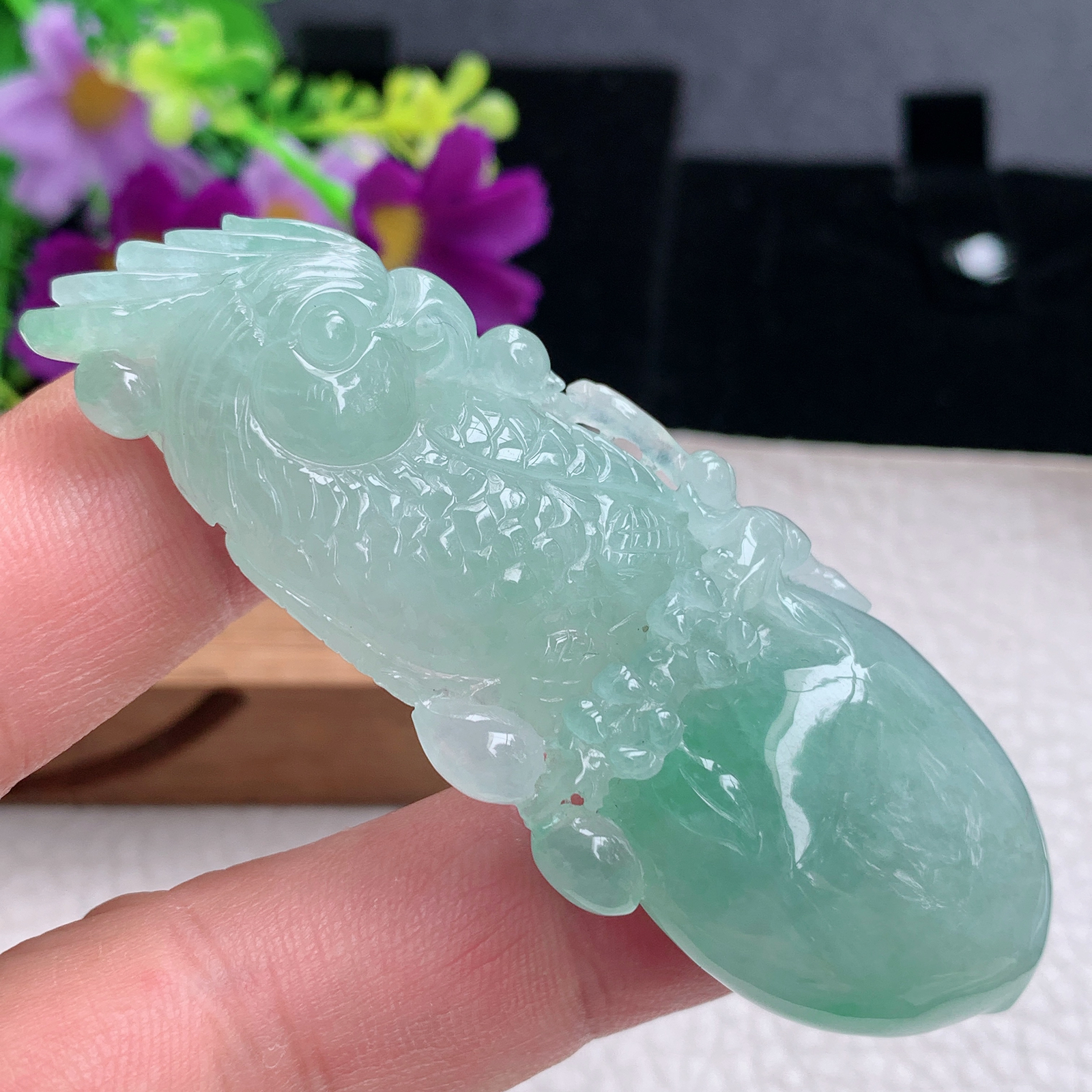 zz3实拍73.8*29*14.5缅甸冰润翡翠精雕甜绿立体鹦鹉项坠英明神武项坠