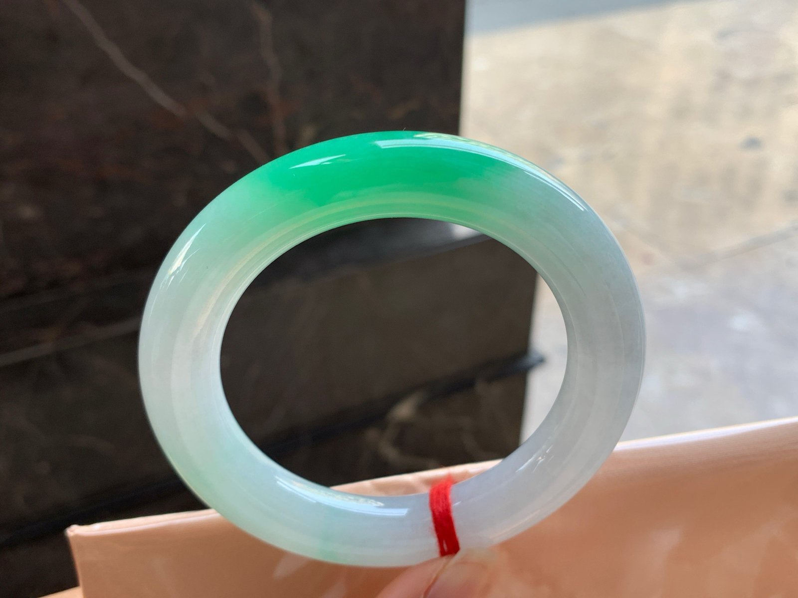 59-12.7

阳绿色圆条手镯^_^色阳